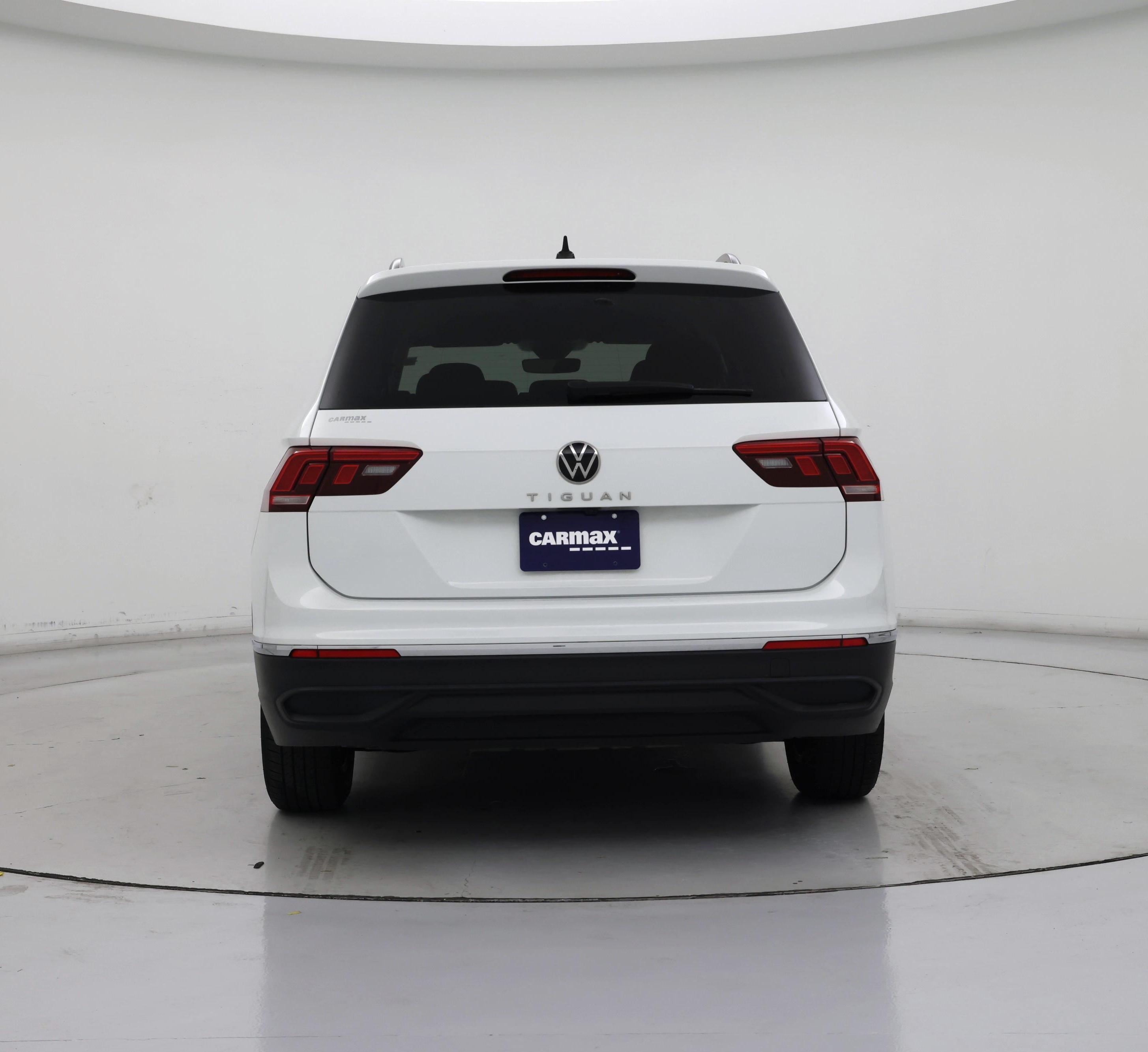 Thumbnail: 2023 Volkswagen Tiguan - 6