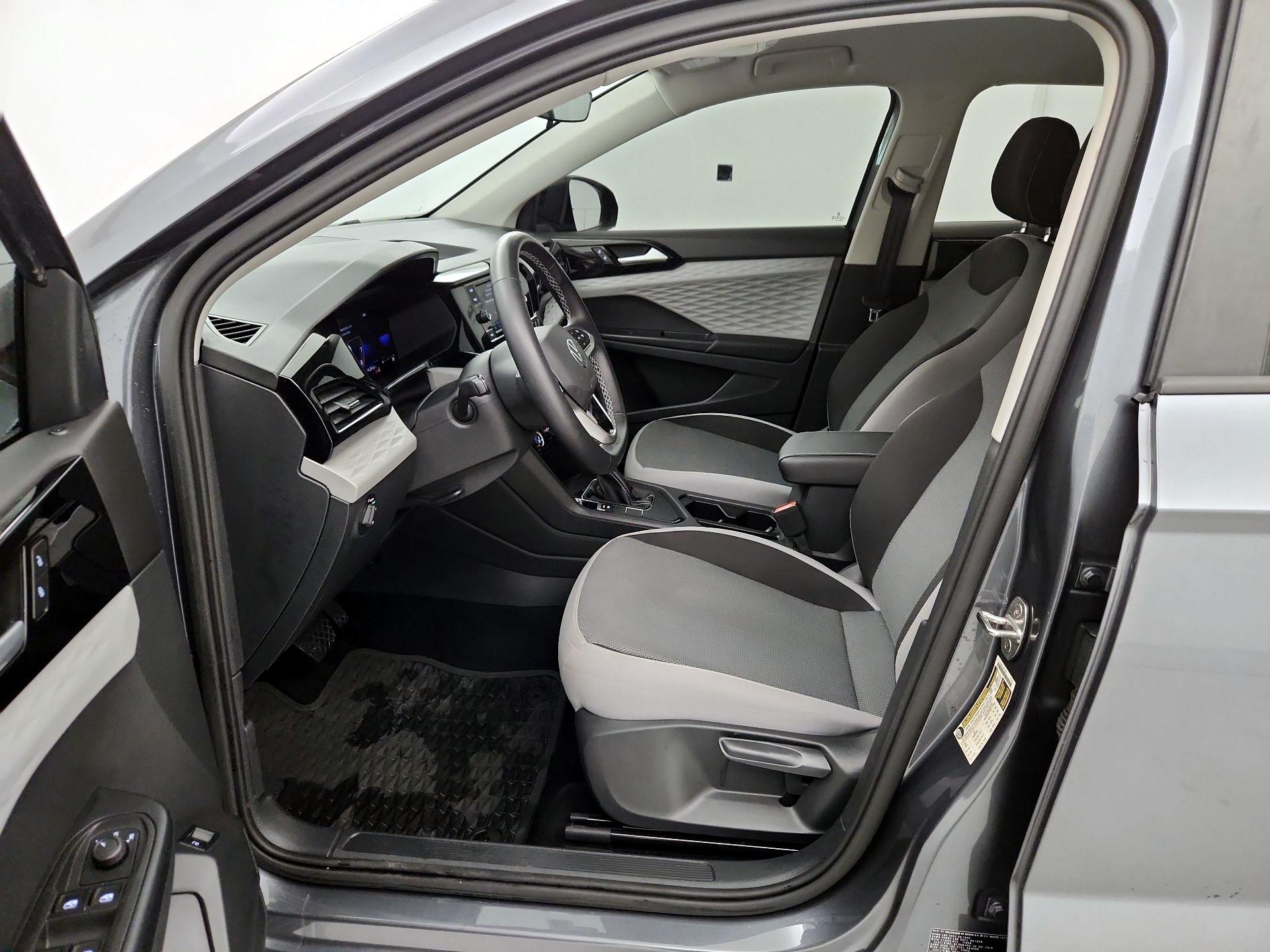 Thumbnail: 2023 Volkswagen Taos - 11