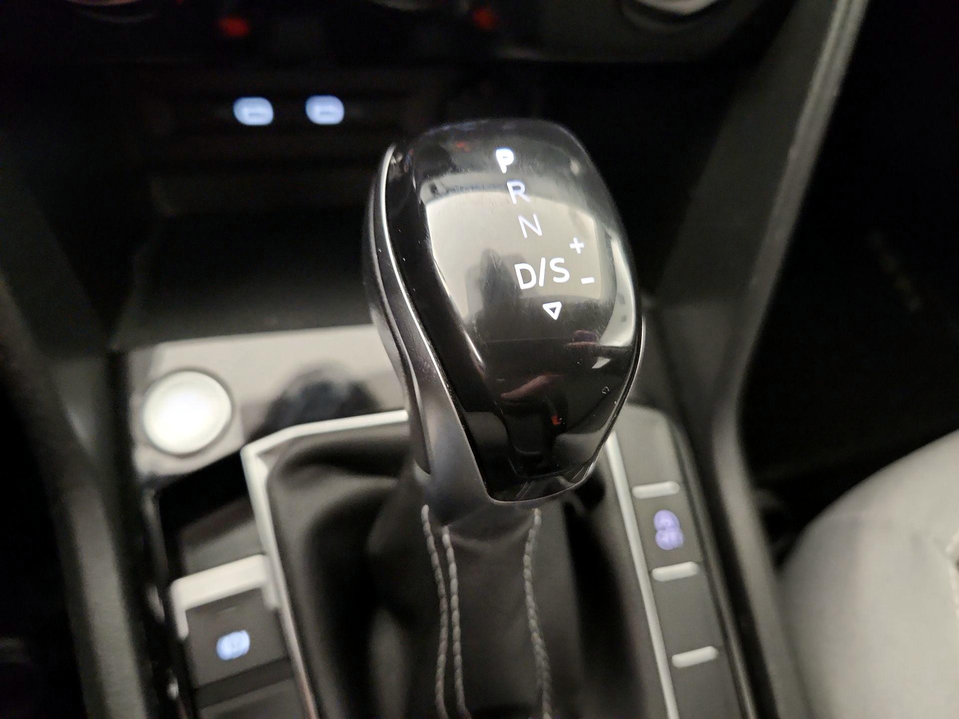 Thumbnail: 2023 Volkswagen Taos - 17