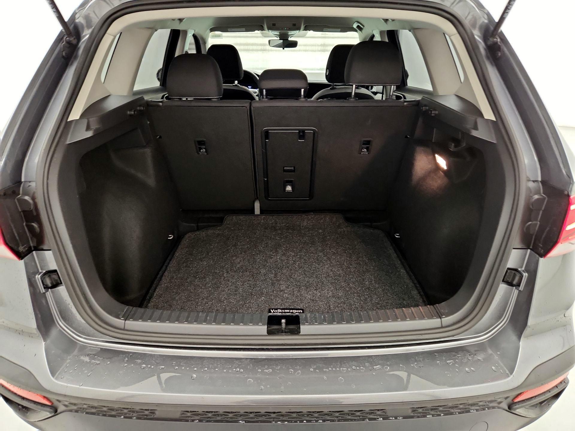 Thumbnail: 2023 Volkswagen Taos - 20