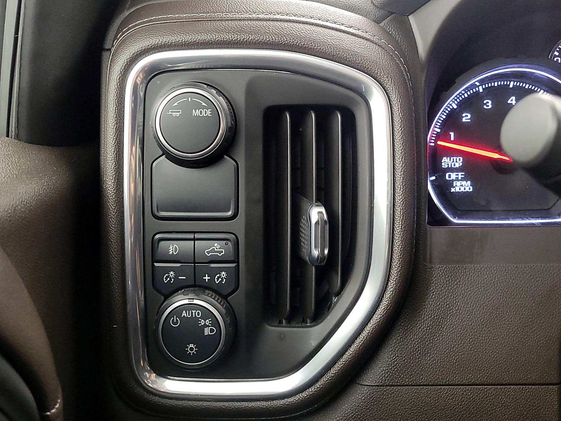 Thumbnail: 2020 Chevrolet Silverado 1500 - 13