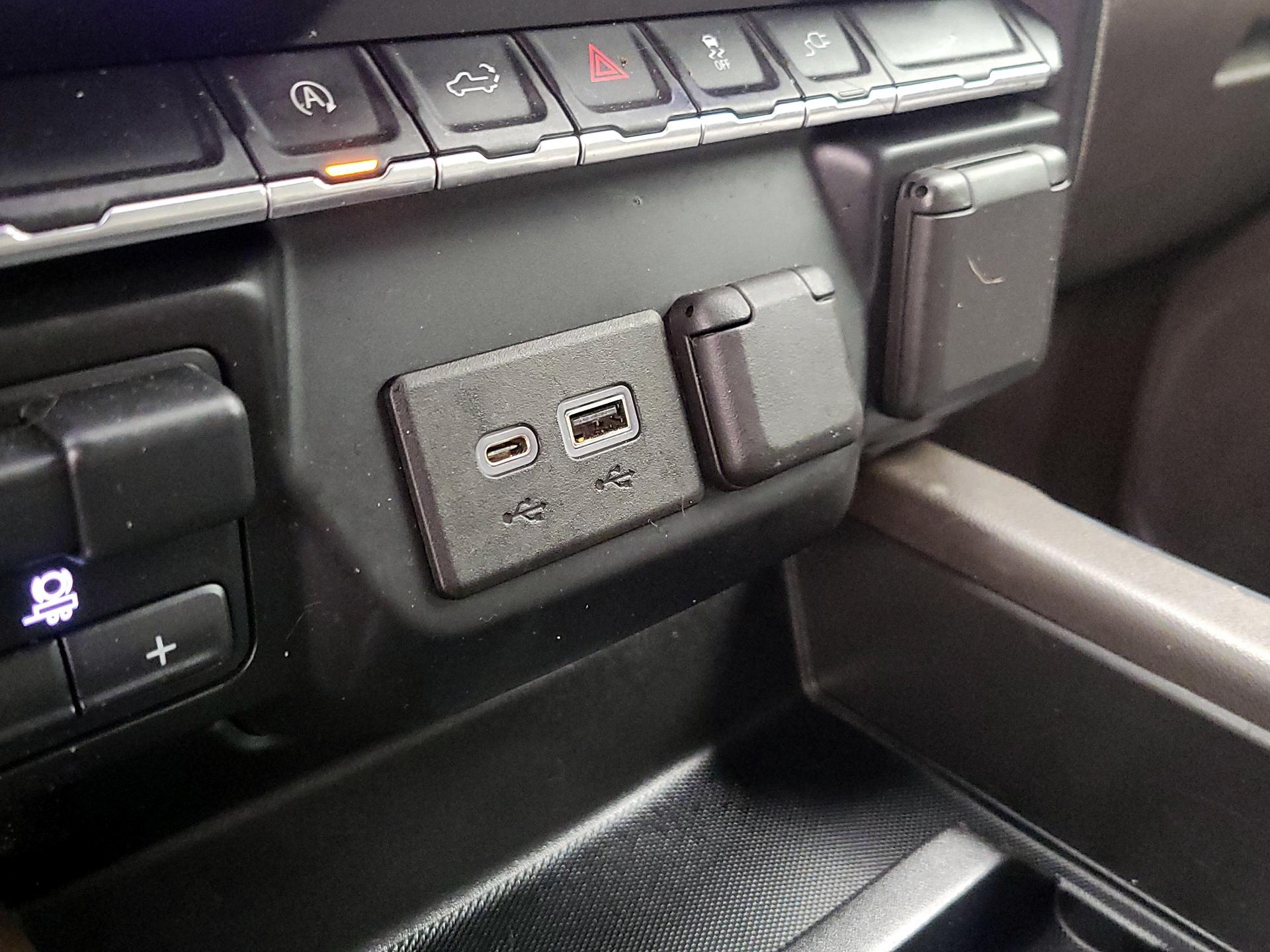 Thumbnail: 2020 Chevrolet Silverado 1500 - 18