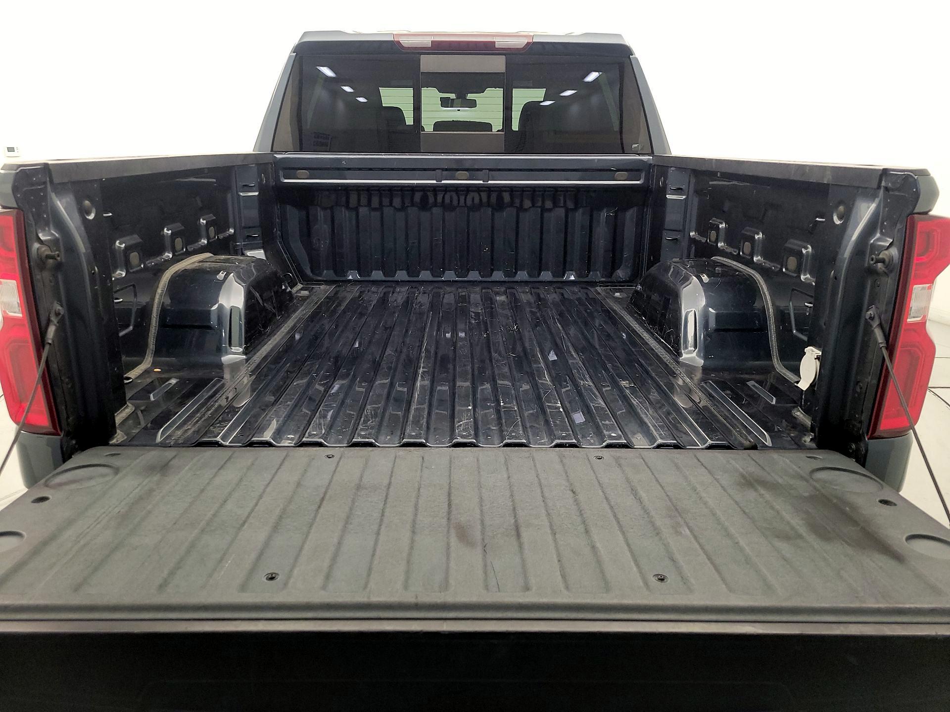 Thumbnail: 2020 Chevrolet Silverado 1500 - 20