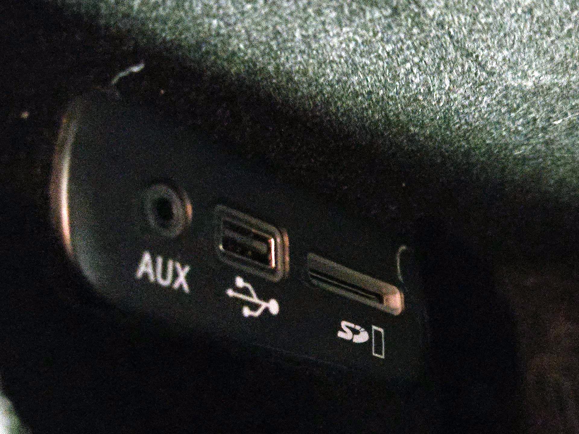 Thumbnail: 2016 Dodge Challenger - 18