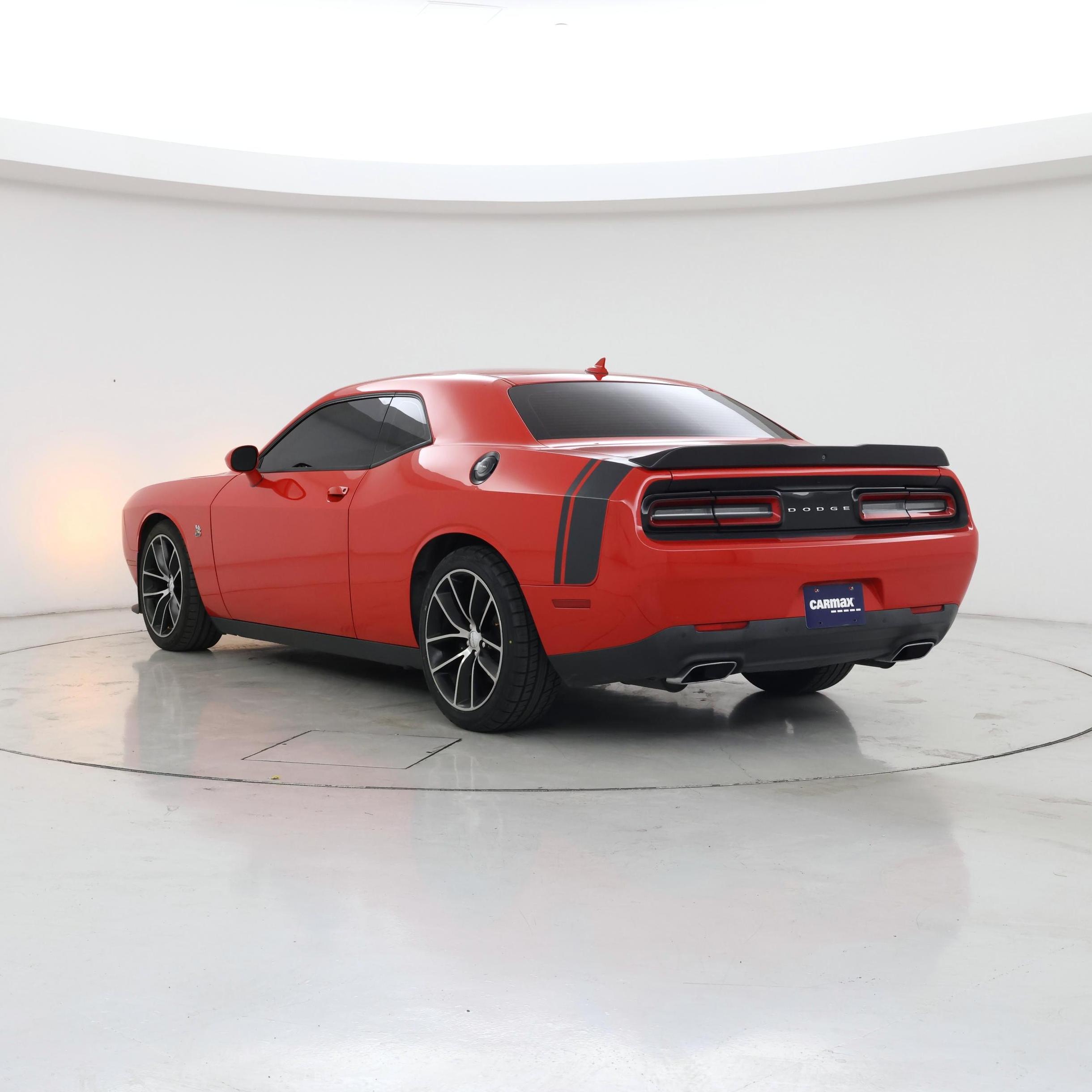 Thumbnail: 2016 Dodge Challenger - 2