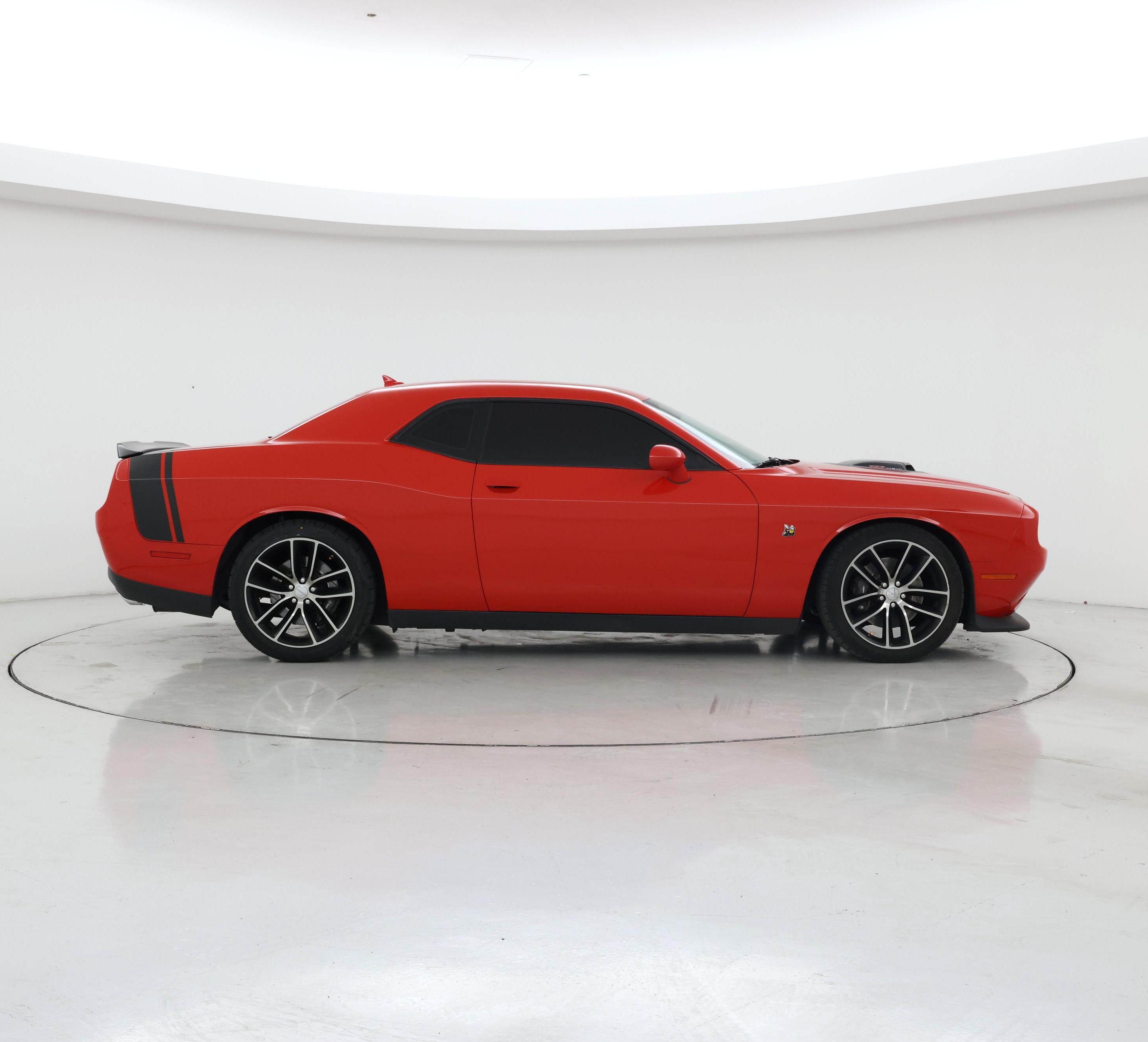 Thumbnail: 2016 Dodge Challenger - 7