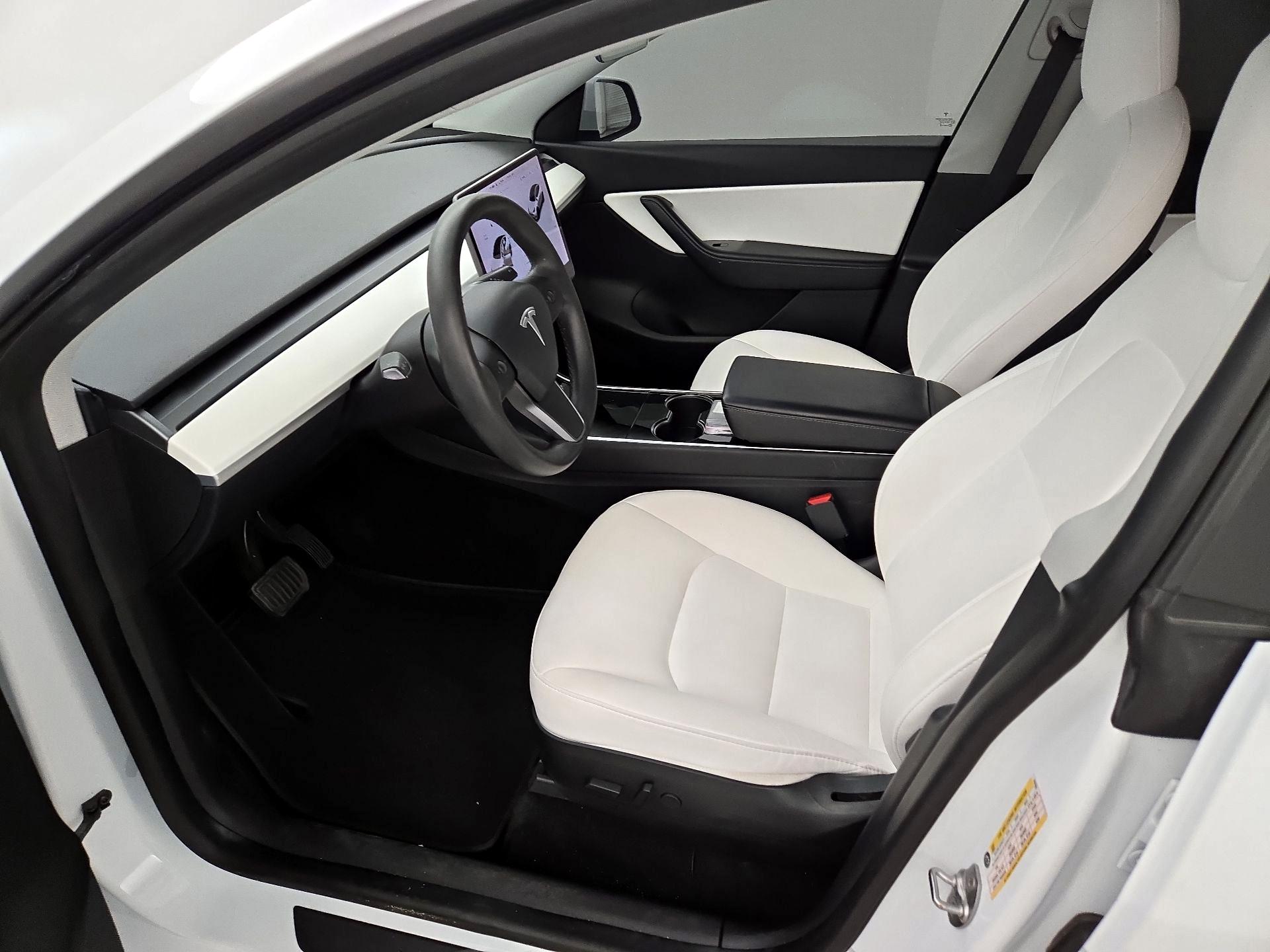 Thumbnail: 2020 Tesla Model Y - 11