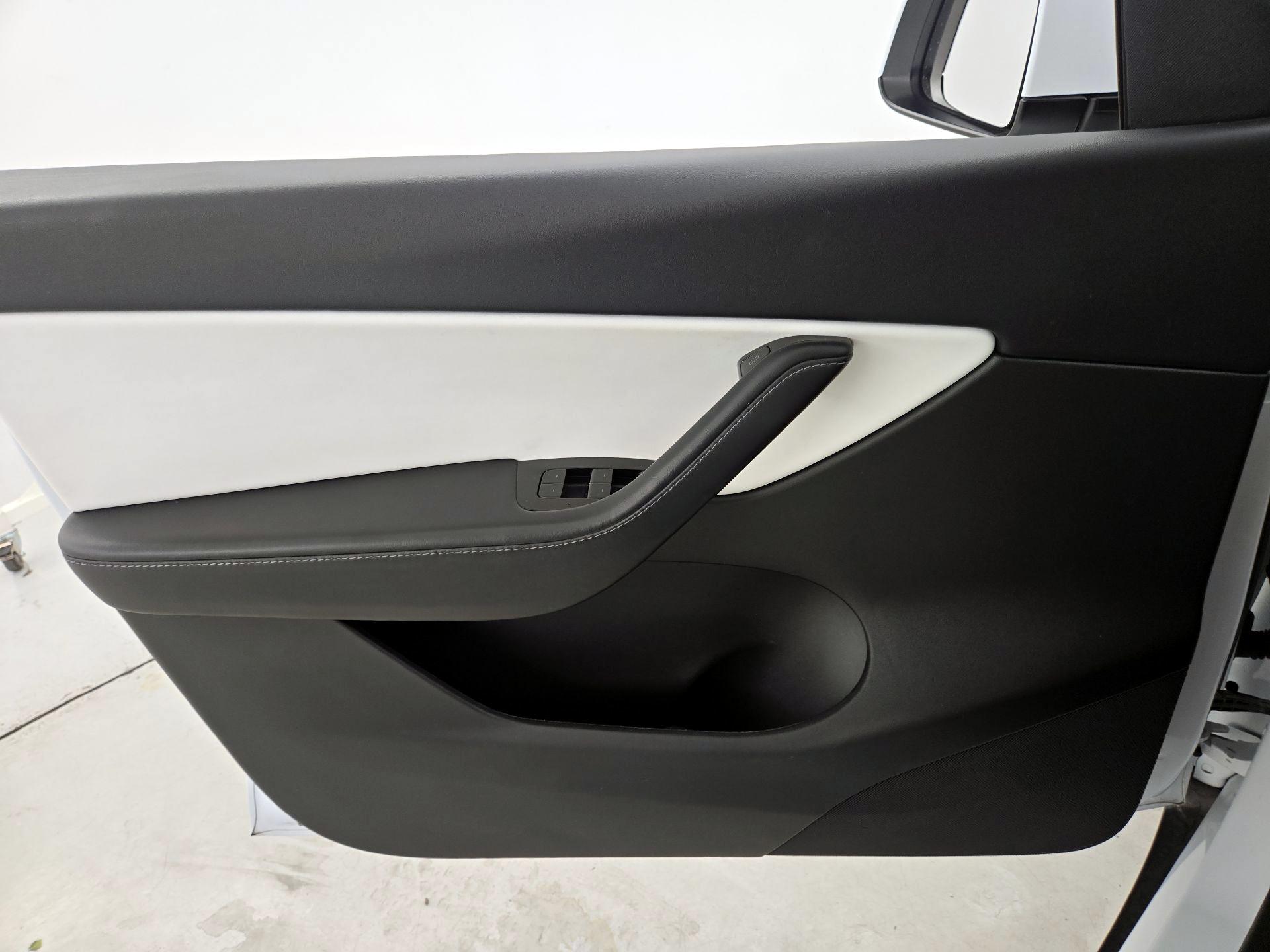 Thumbnail: 2020 Tesla Model Y - 12