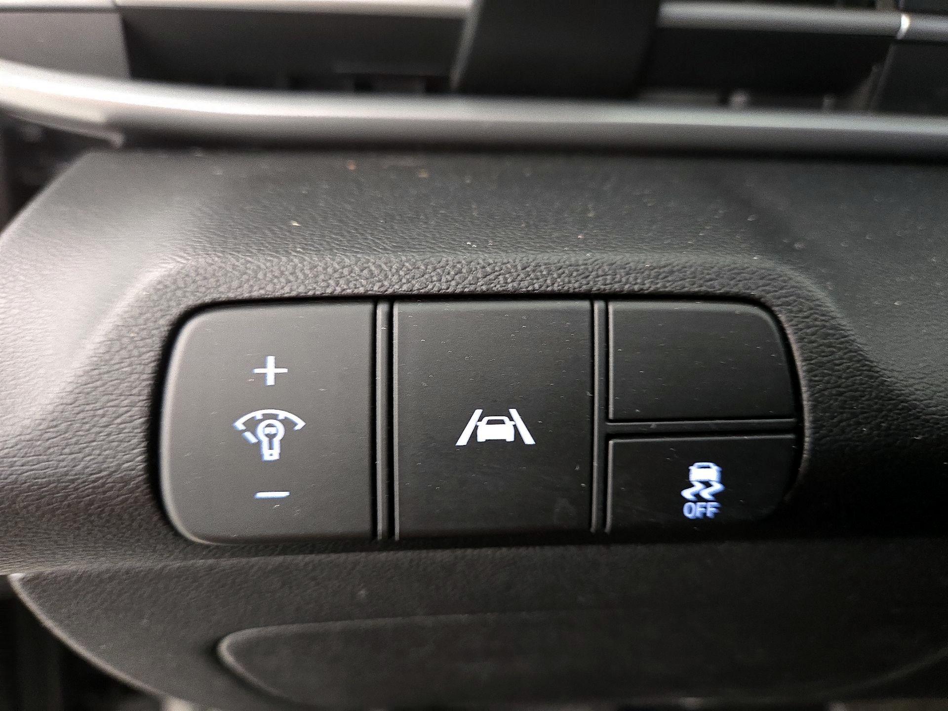 Thumbnail: 2022 Hyundai Elantra - 13