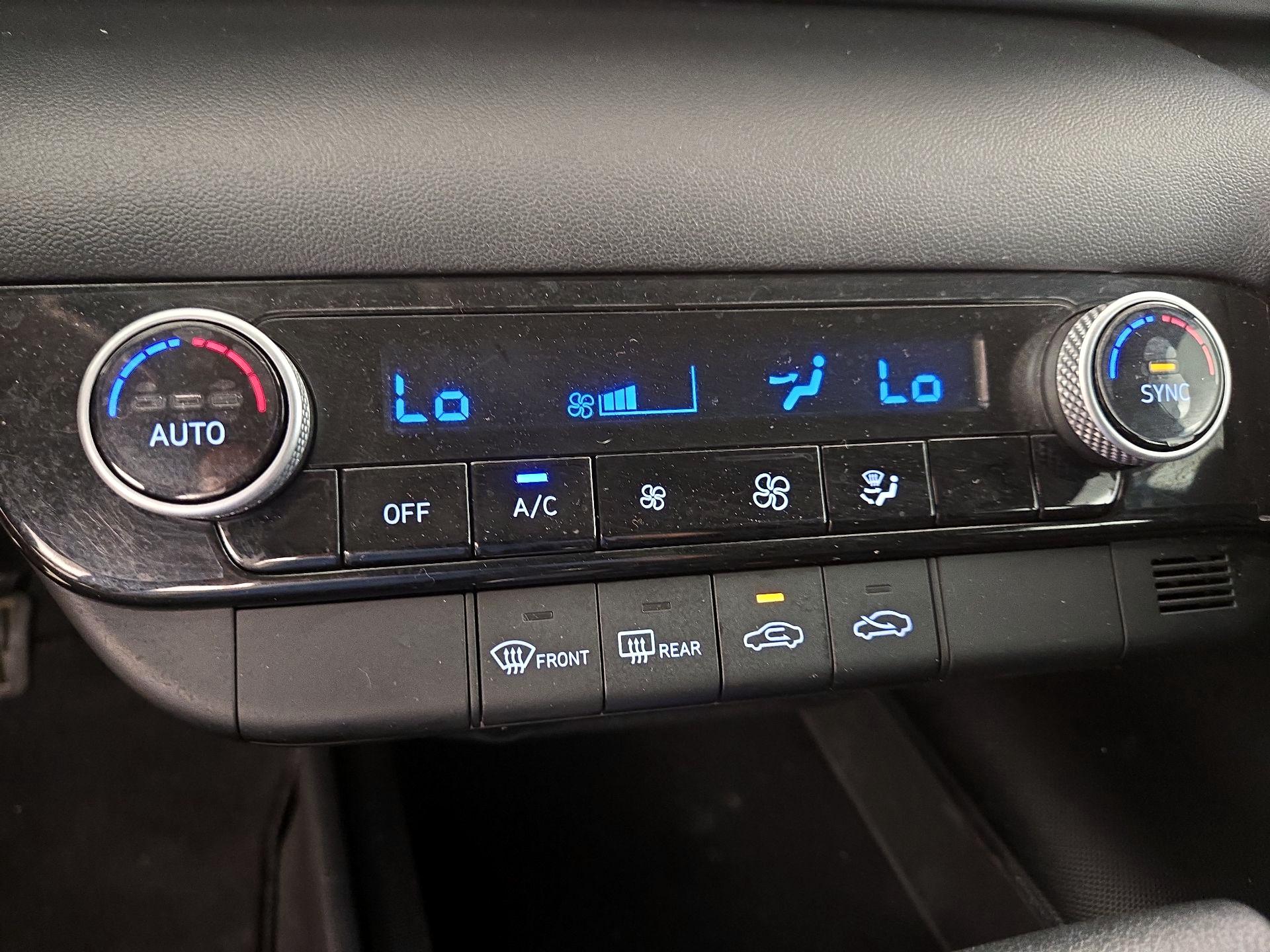 Thumbnail: 2022 Hyundai Elantra - 16