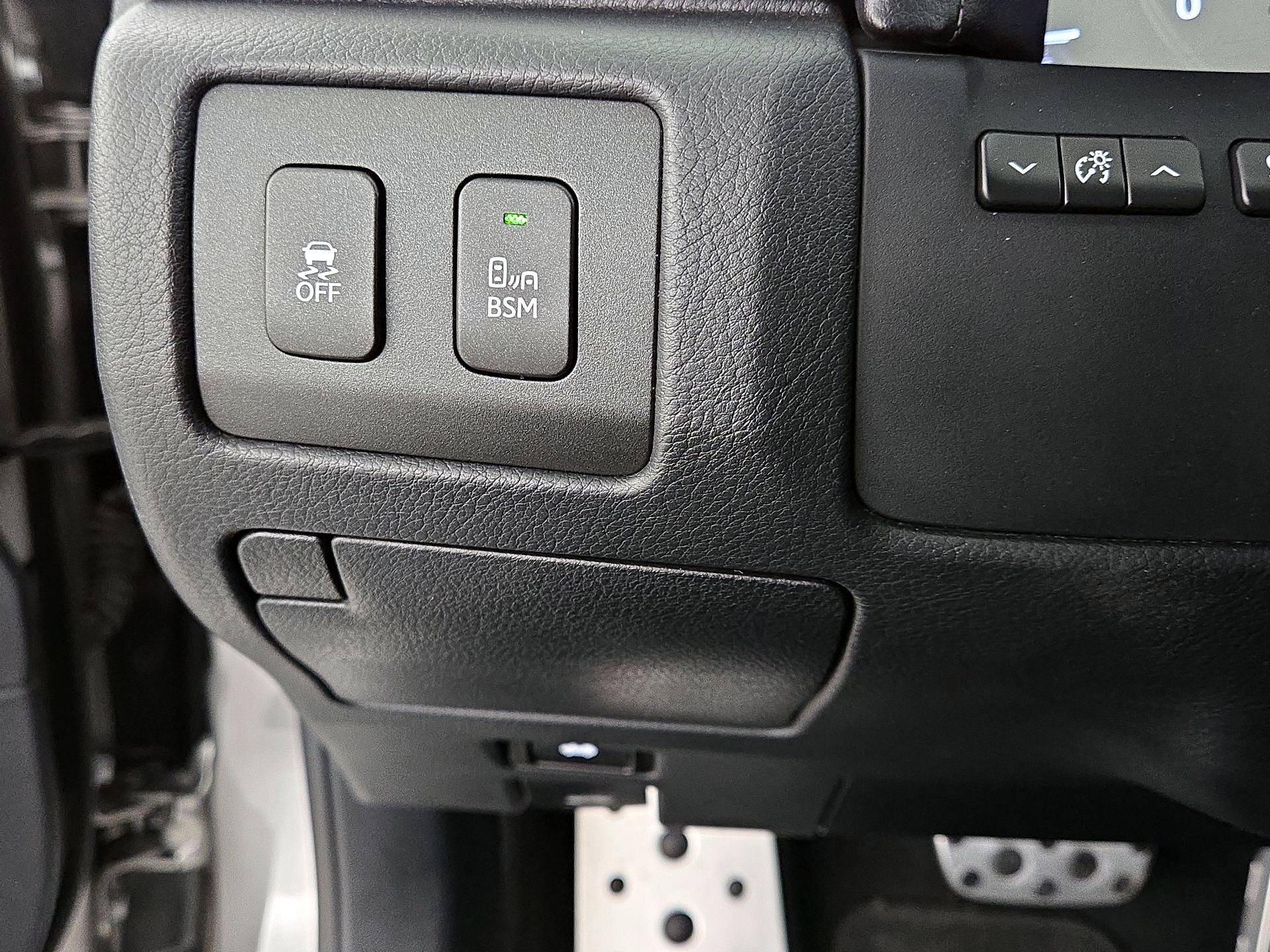 Thumbnail: 2015 Lexus GS - 13