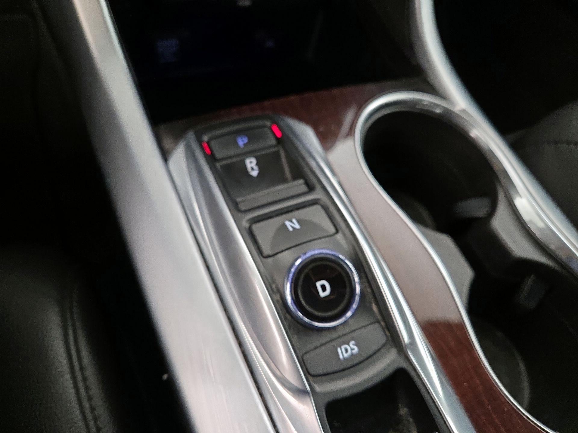 Thumbnail: 2016 Acura TLX - 17