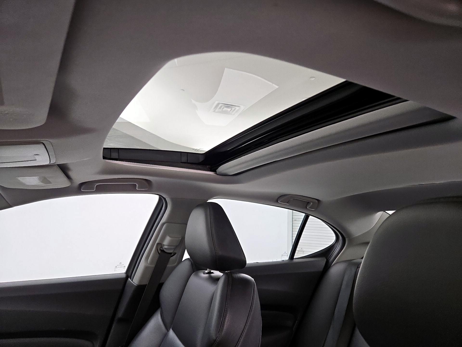 Thumbnail: 2016 Acura TLX - 19