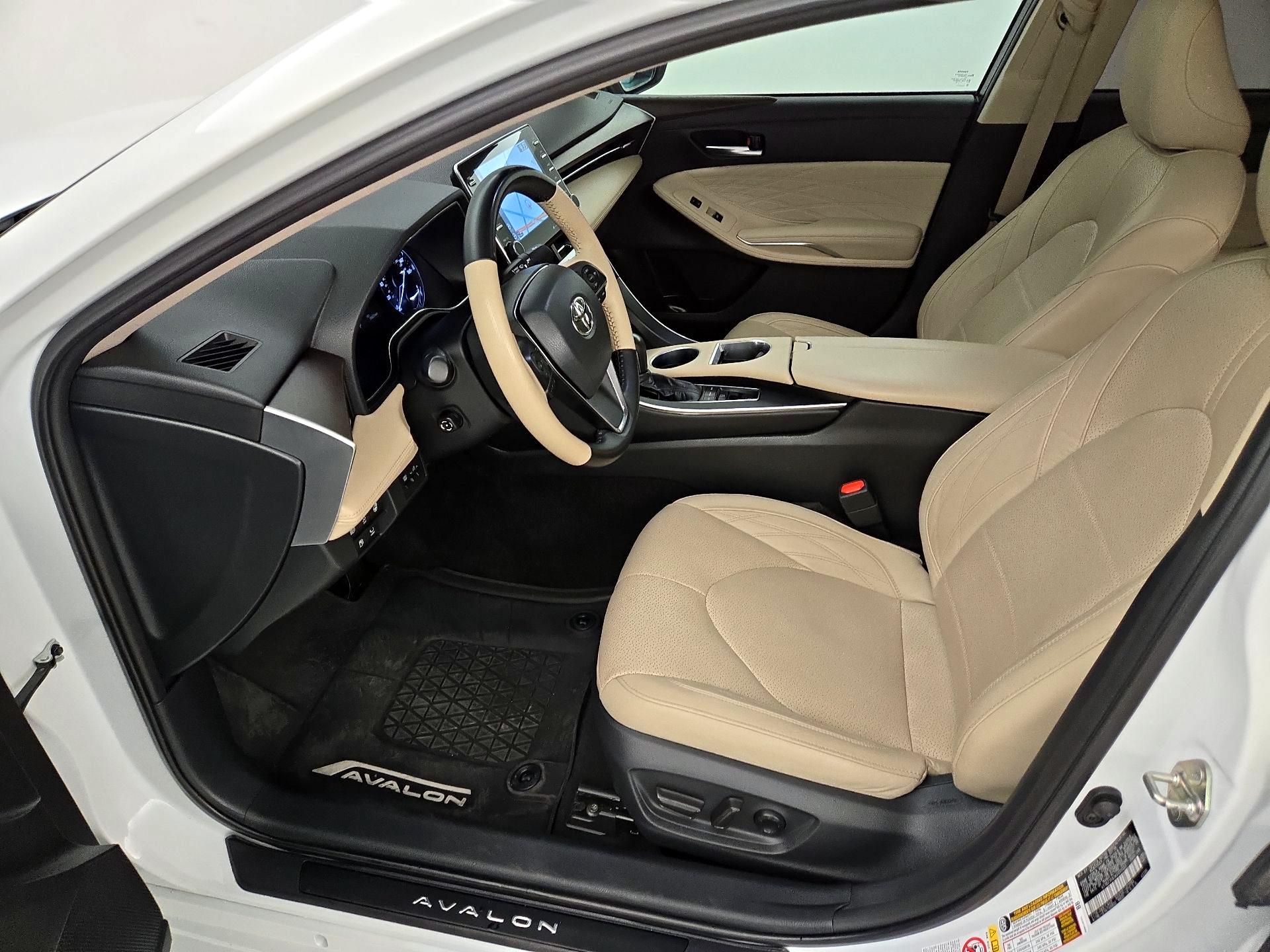 Thumbnail: 2019 Toyota Avalon - 11
