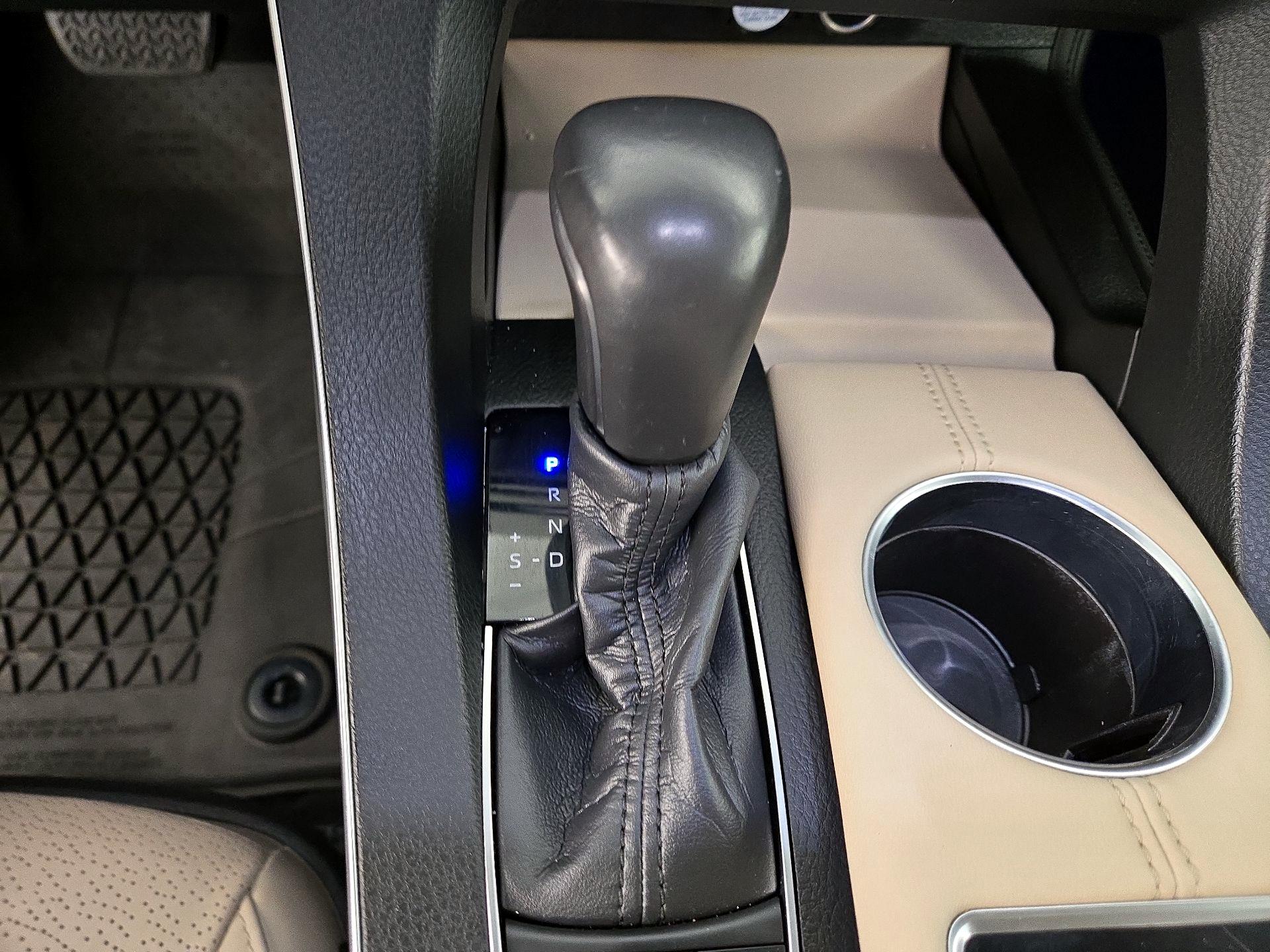 Thumbnail: 2019 Toyota Avalon - 18