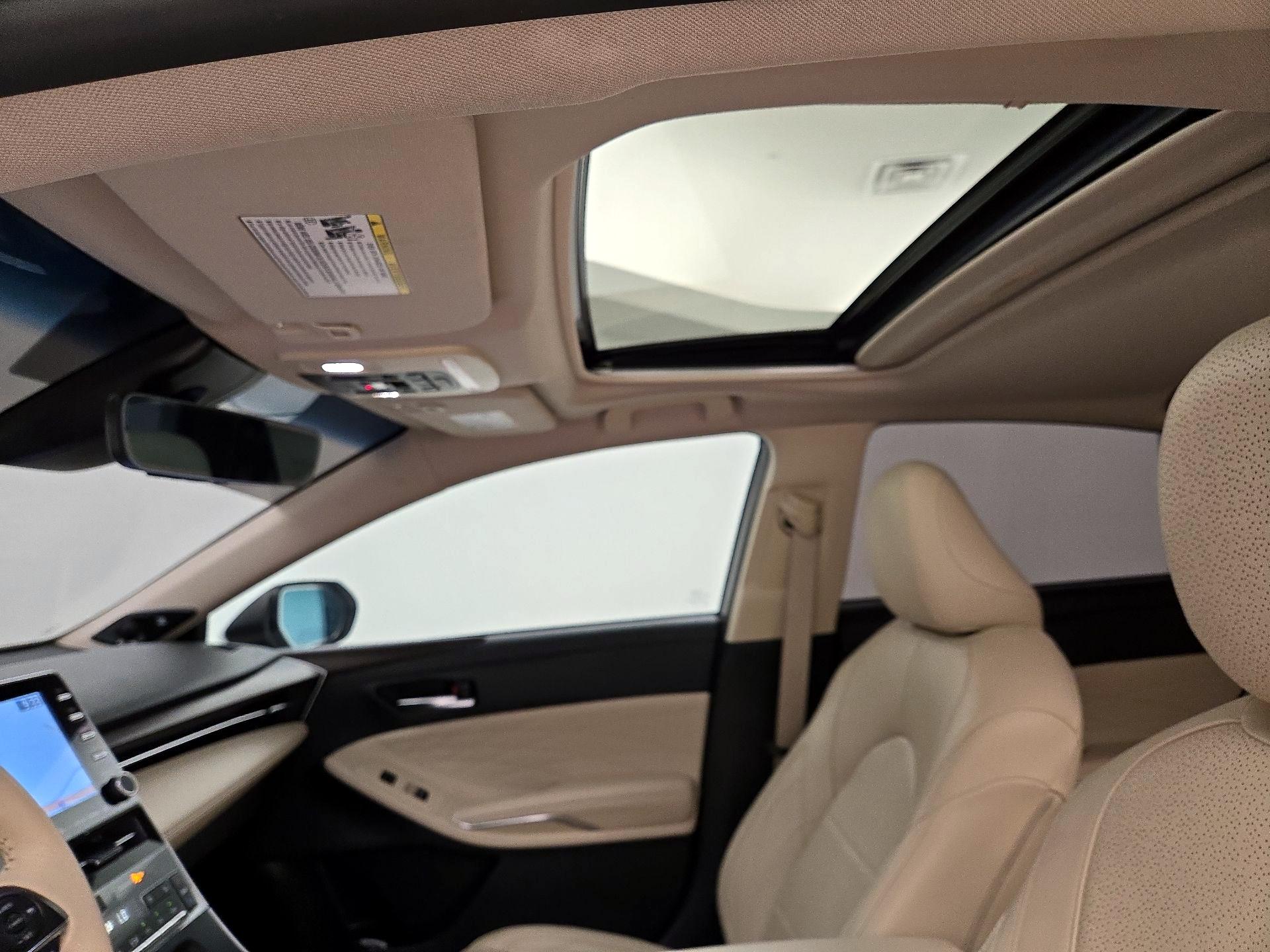 Thumbnail: 2019 Toyota Avalon - 20