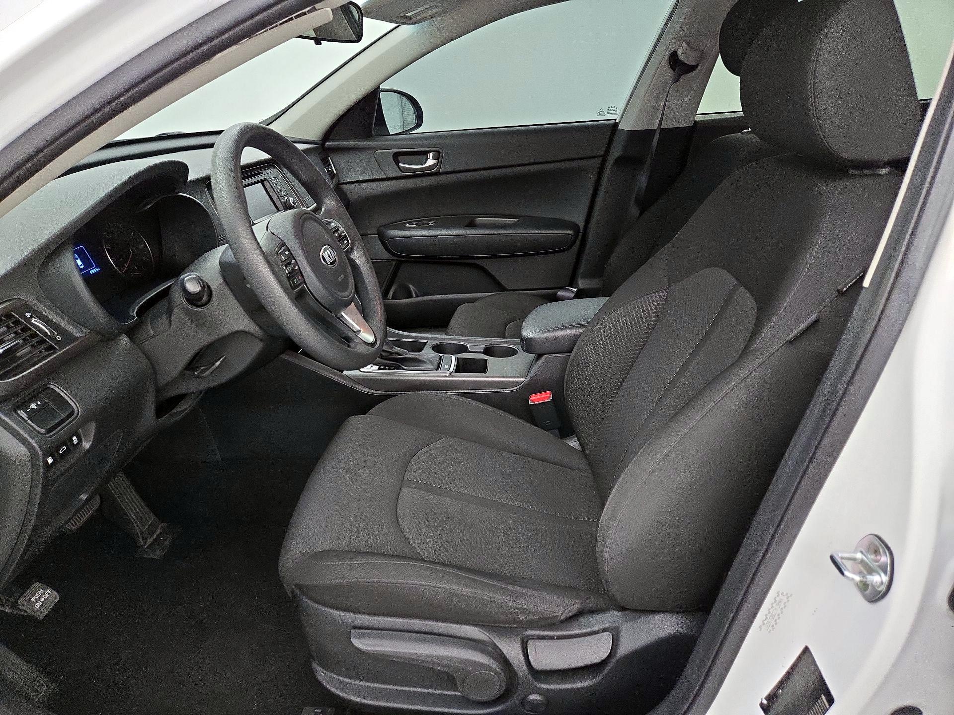 Thumbnail: 2016 Kia Optima - 11