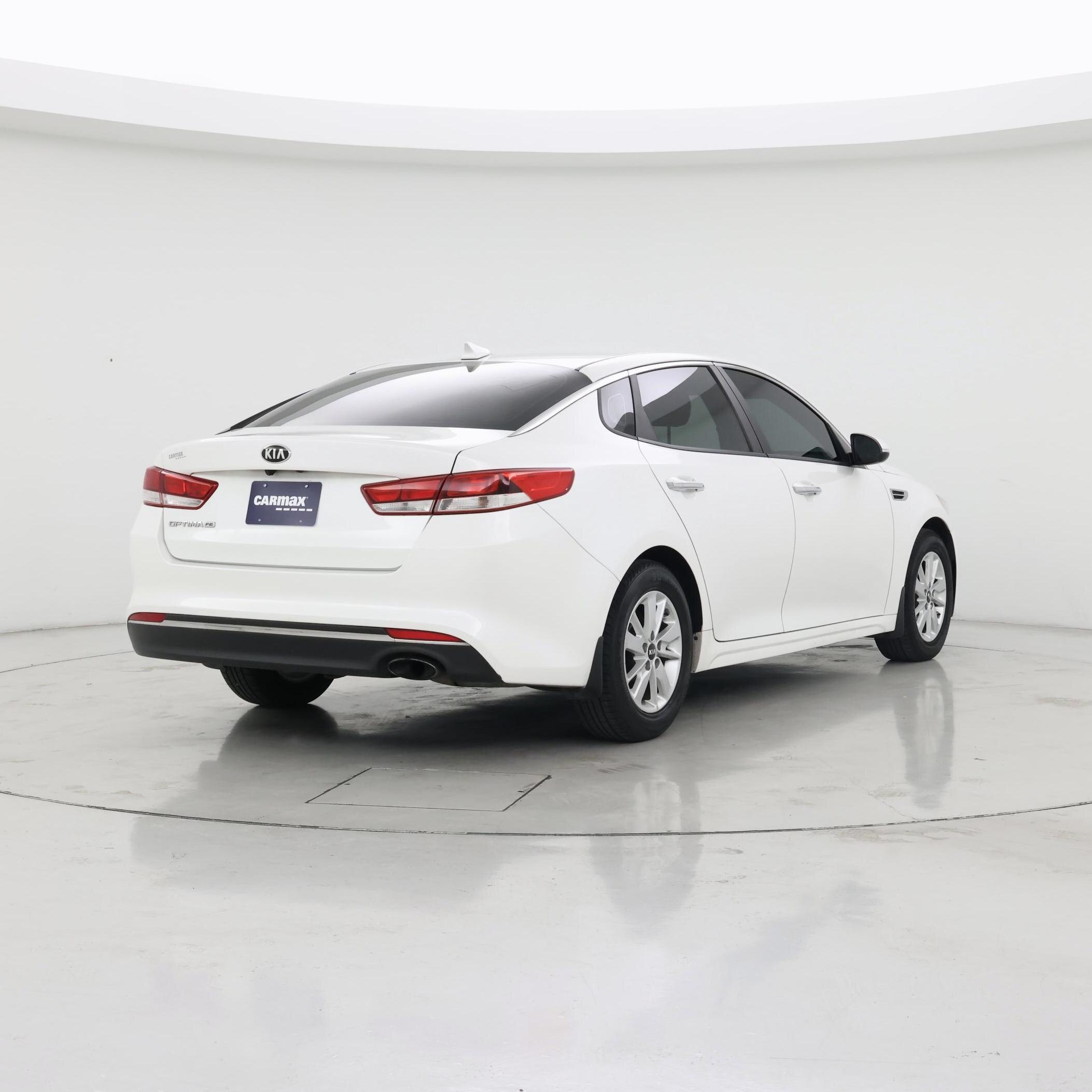 Thumbnail: 2016 Kia Optima - 8