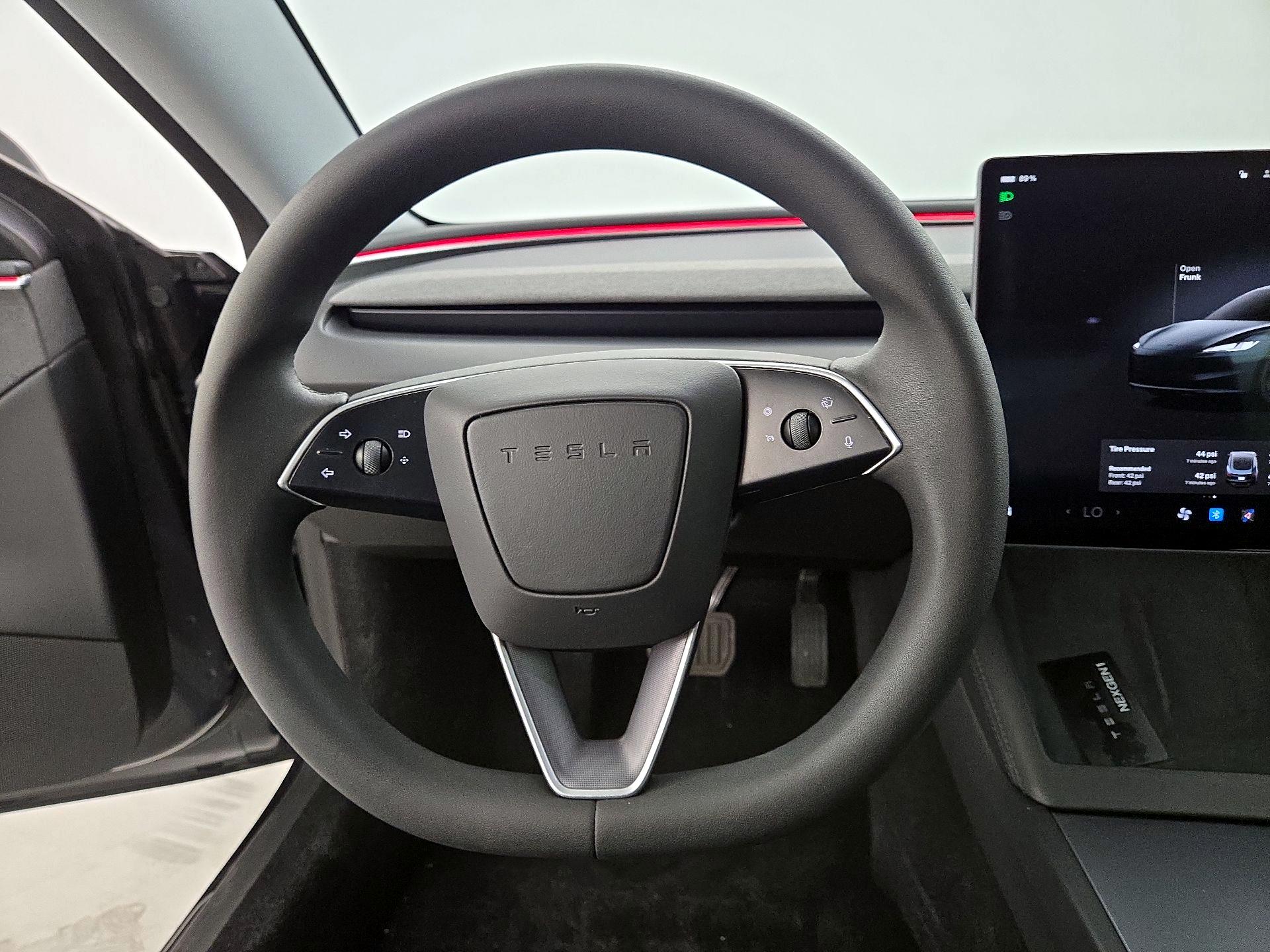 Thumbnail: 2025 Tesla Model 3 - 10