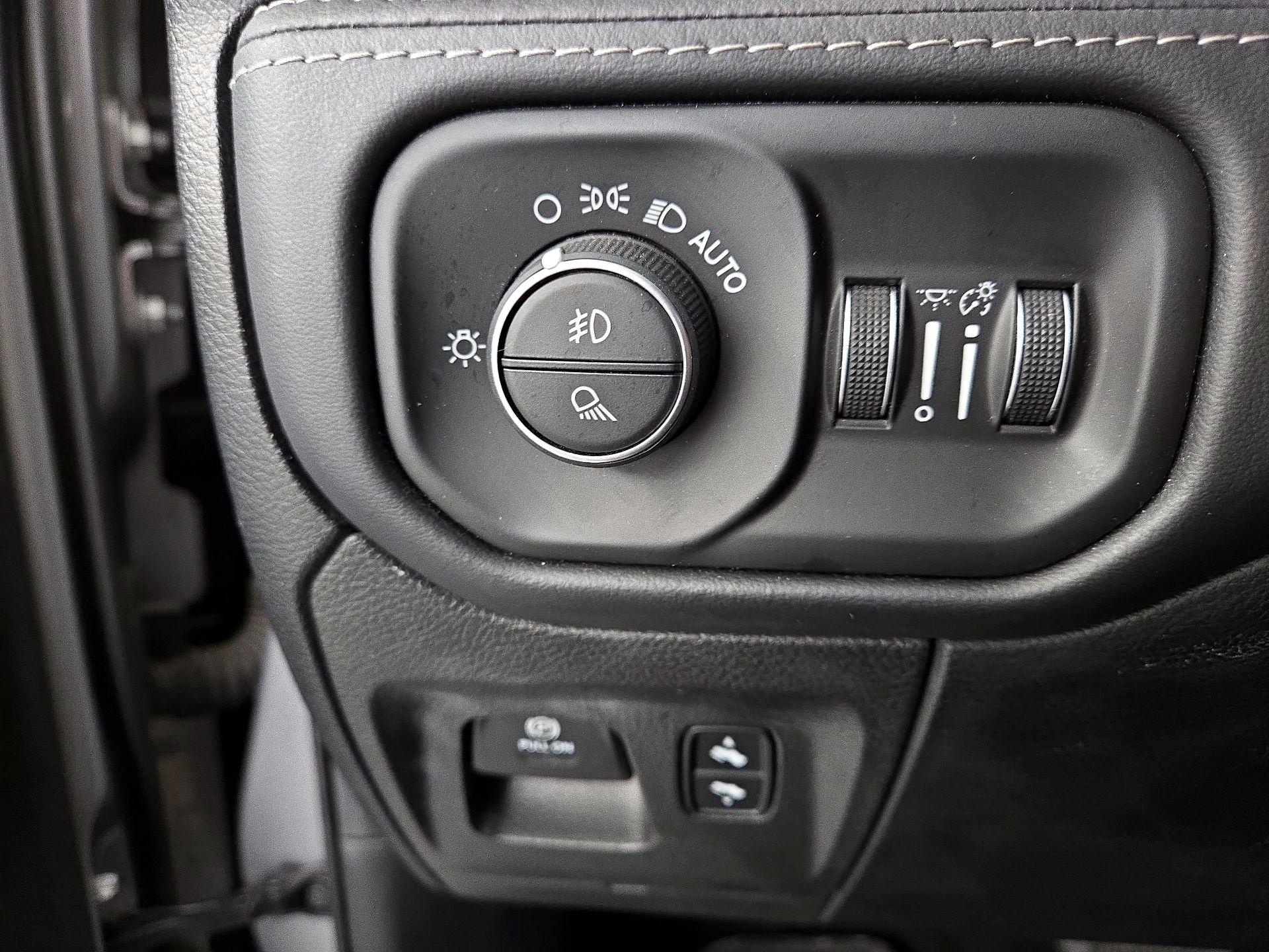 Thumbnail: 2021 RAM 1500 - 13