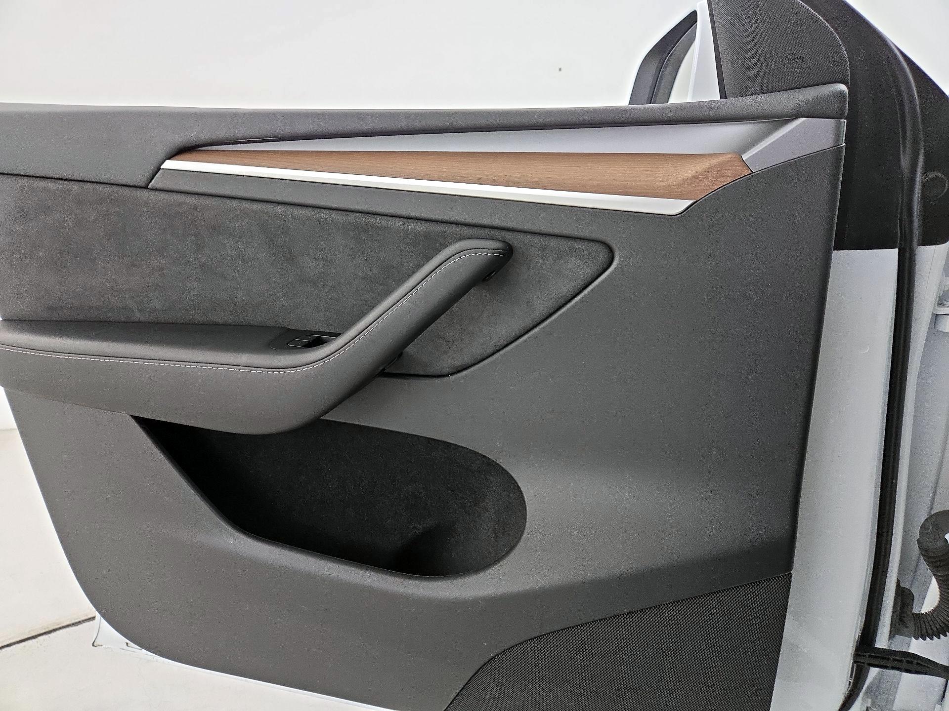 Thumbnail: 2023 Tesla Model Y - 12