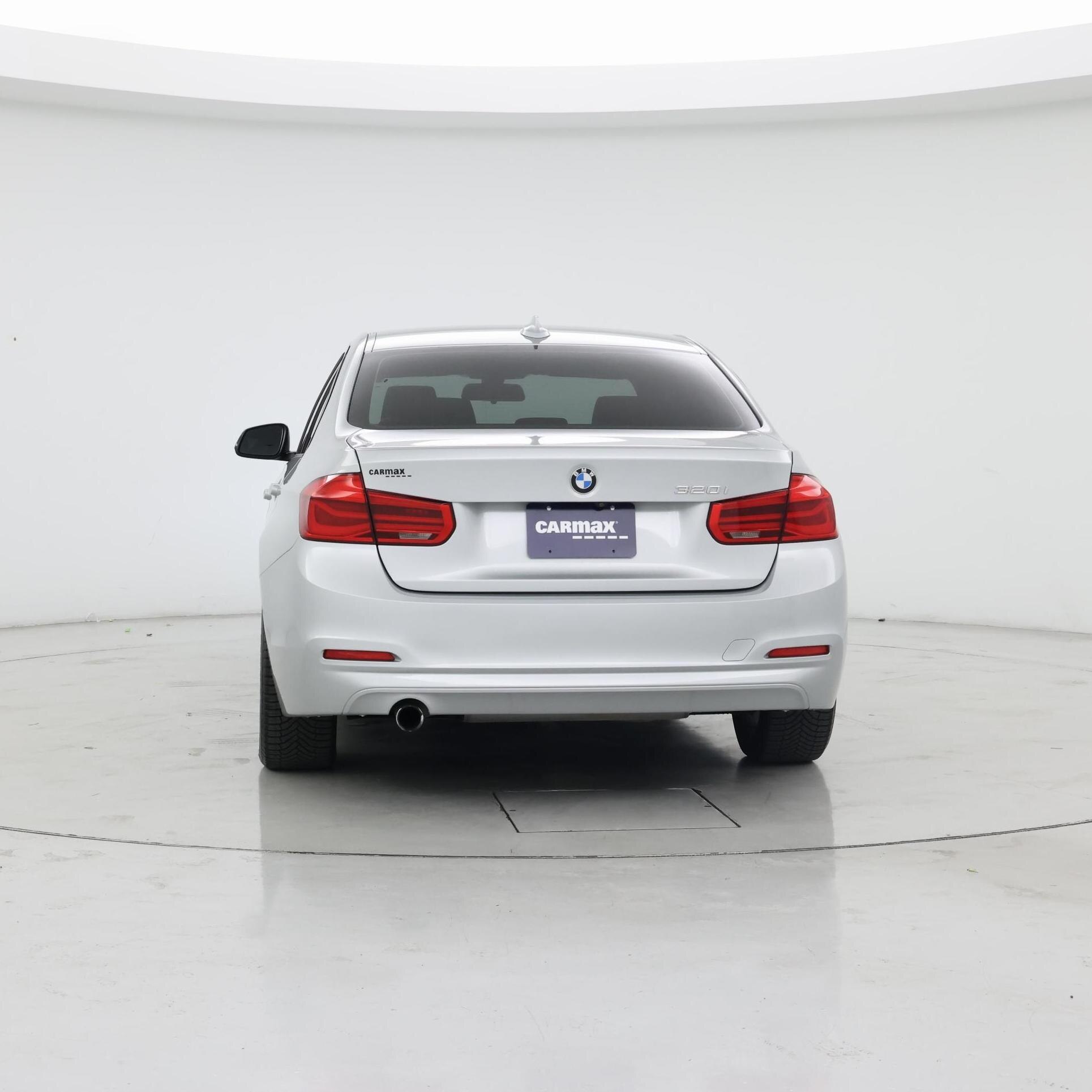 Thumbnail: 2018 BMW 3 Series - 6