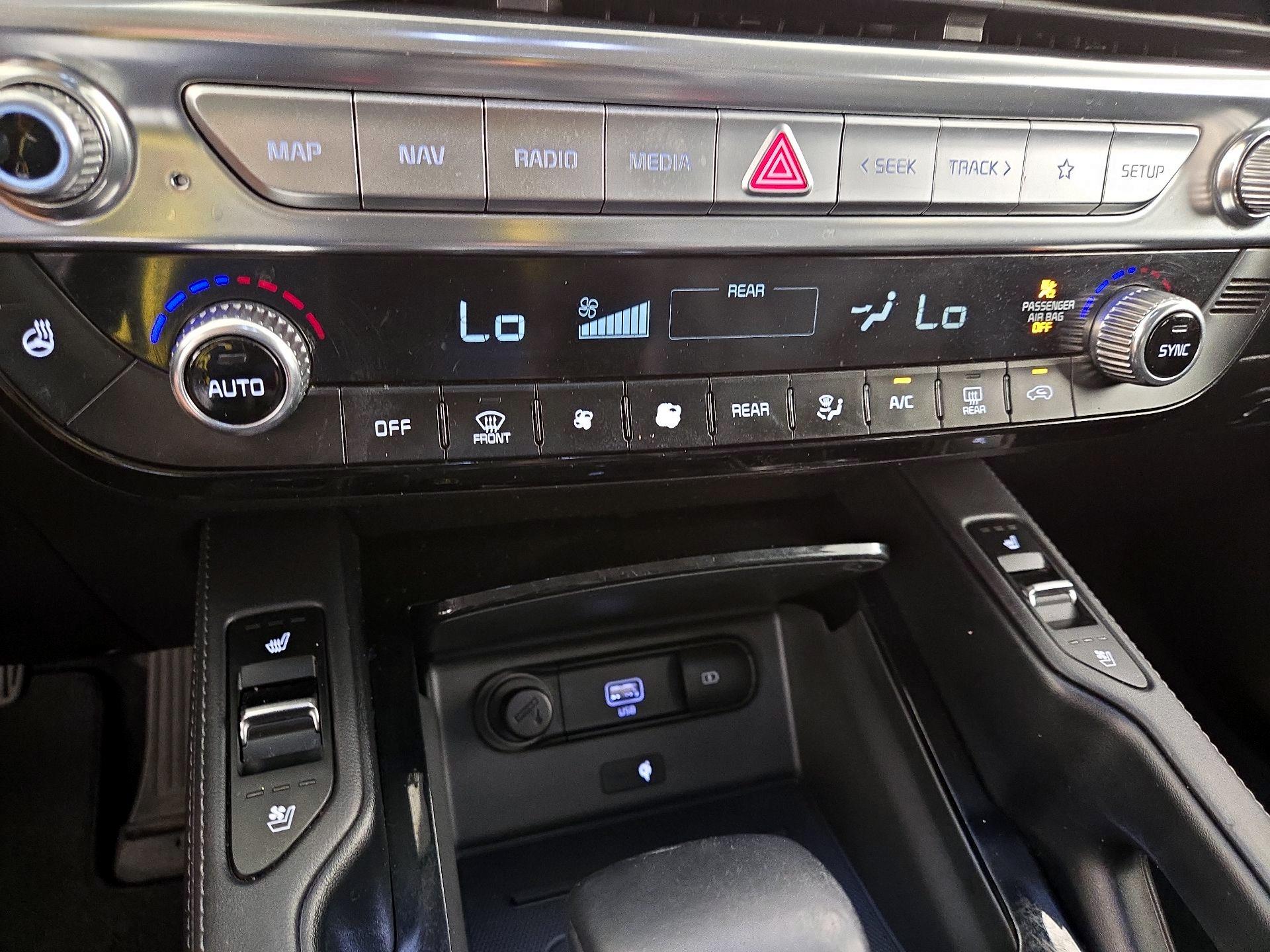 Thumbnail: 2022 Kia Telluride - 17