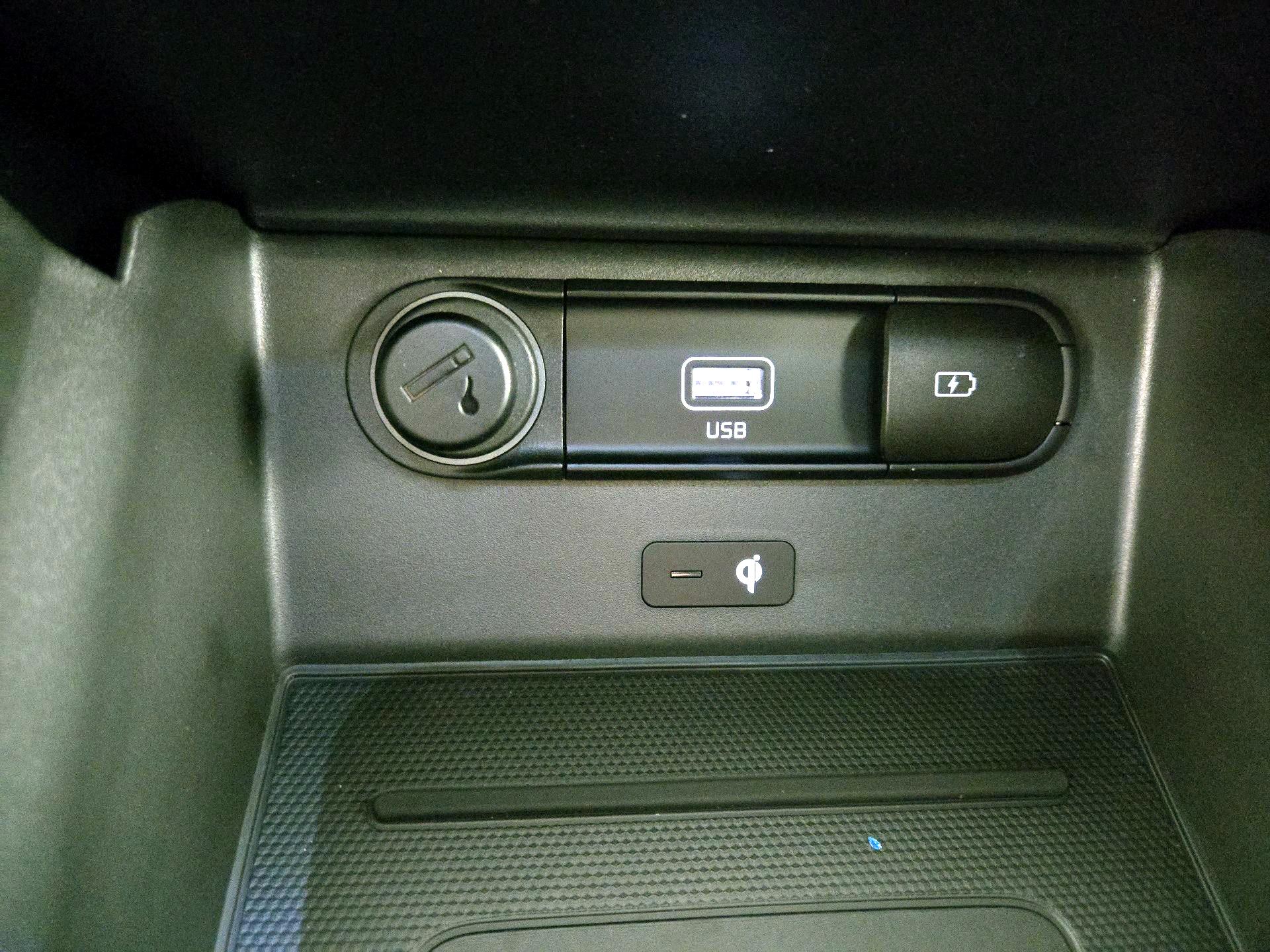 Thumbnail: 2022 Kia Telluride - 19