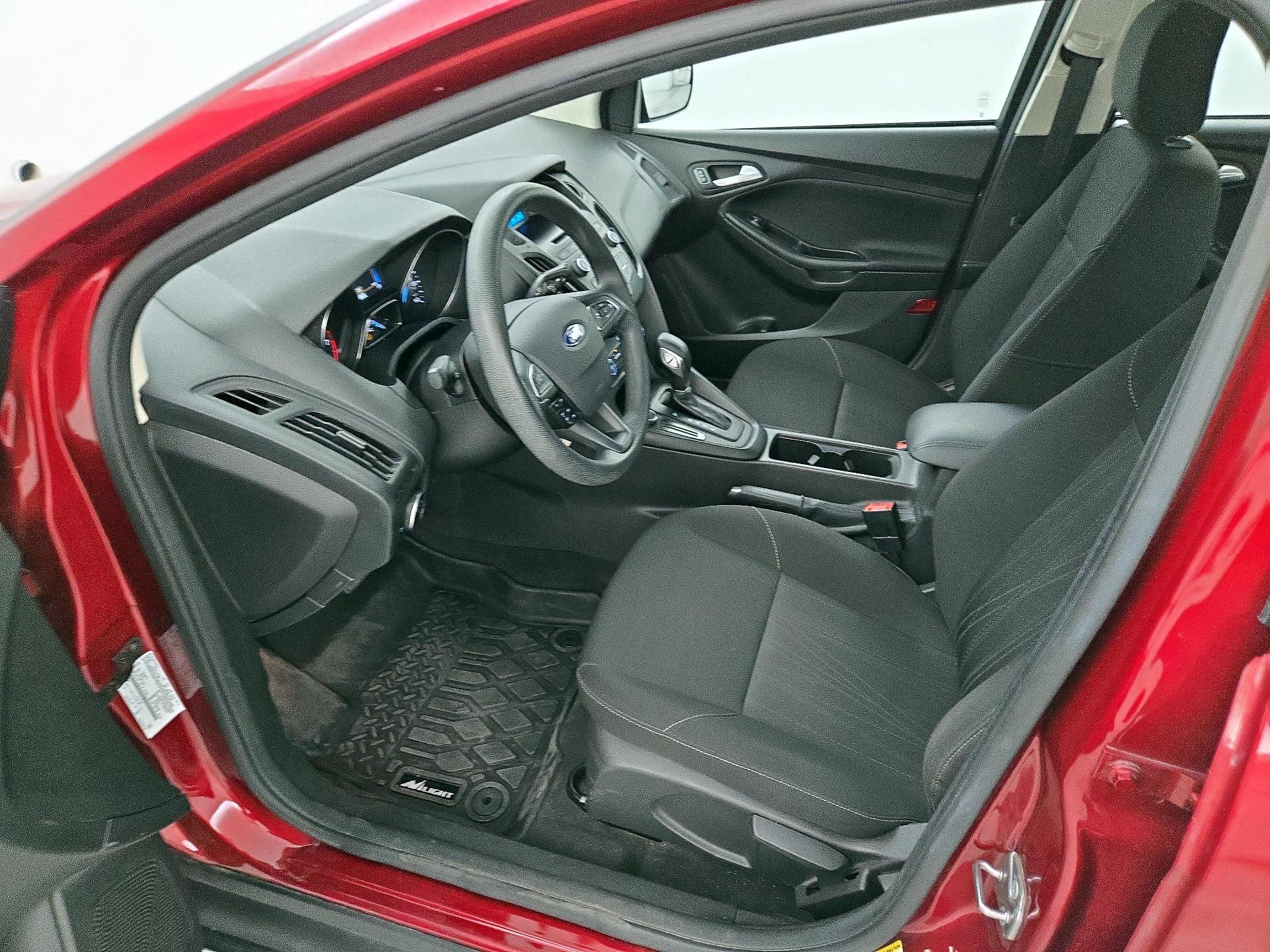 Thumbnail: 2017 Ford Focus - 11