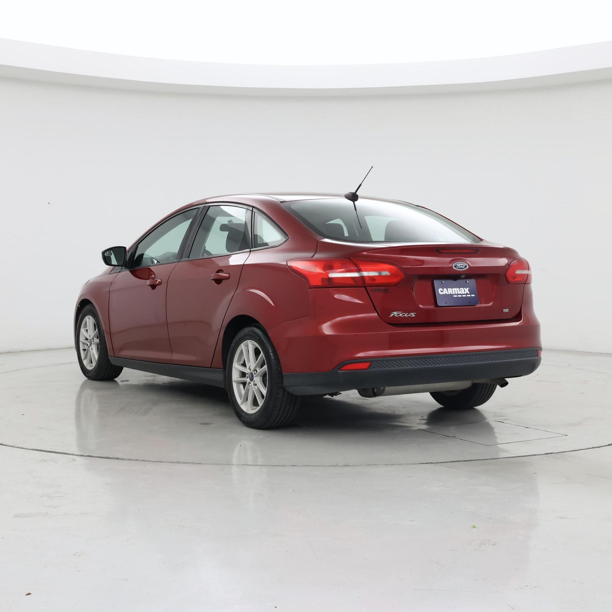 Thumbnail: 2017 Ford Focus - 2