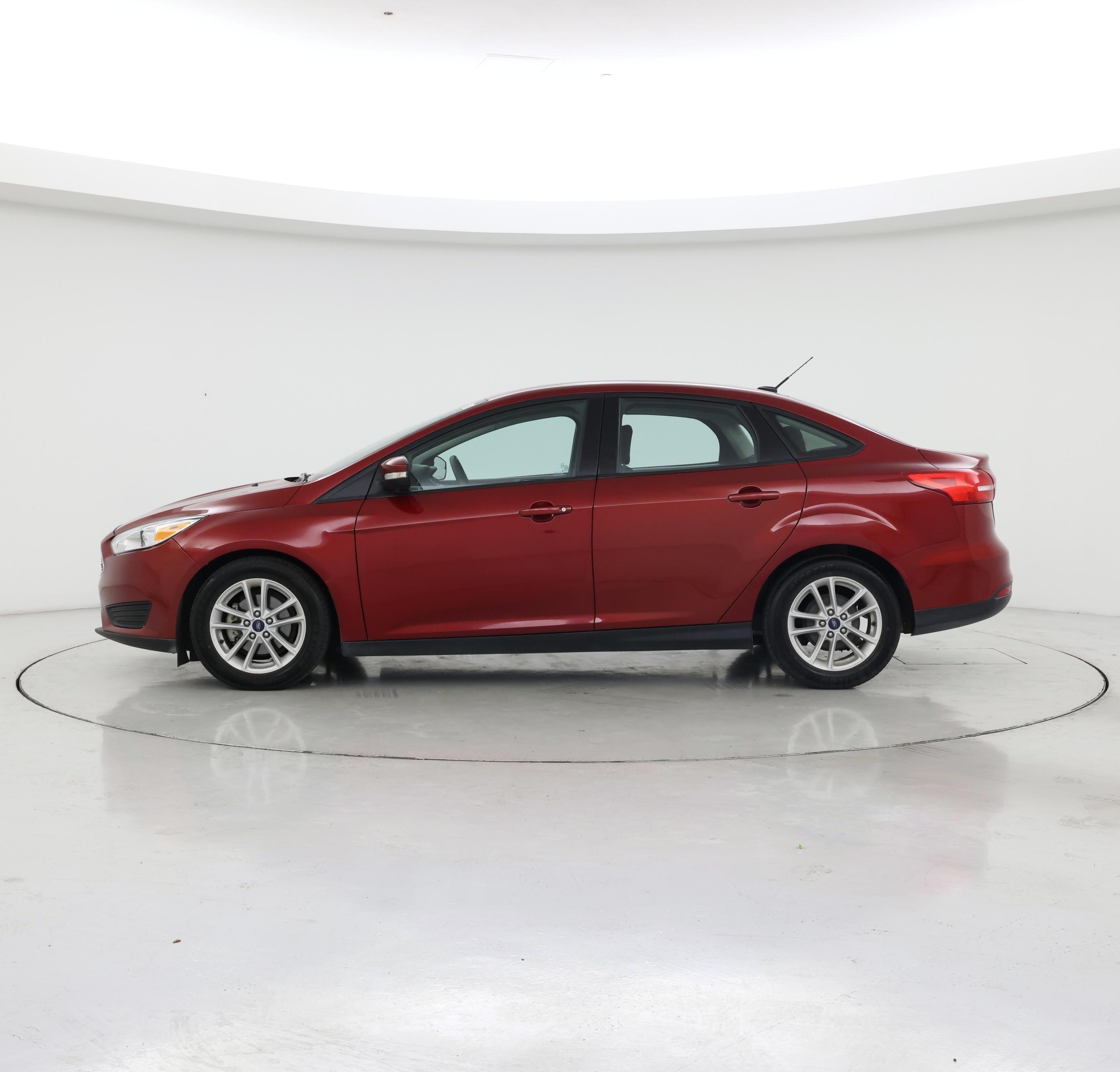 Thumbnail: 2017 Ford Focus - 3