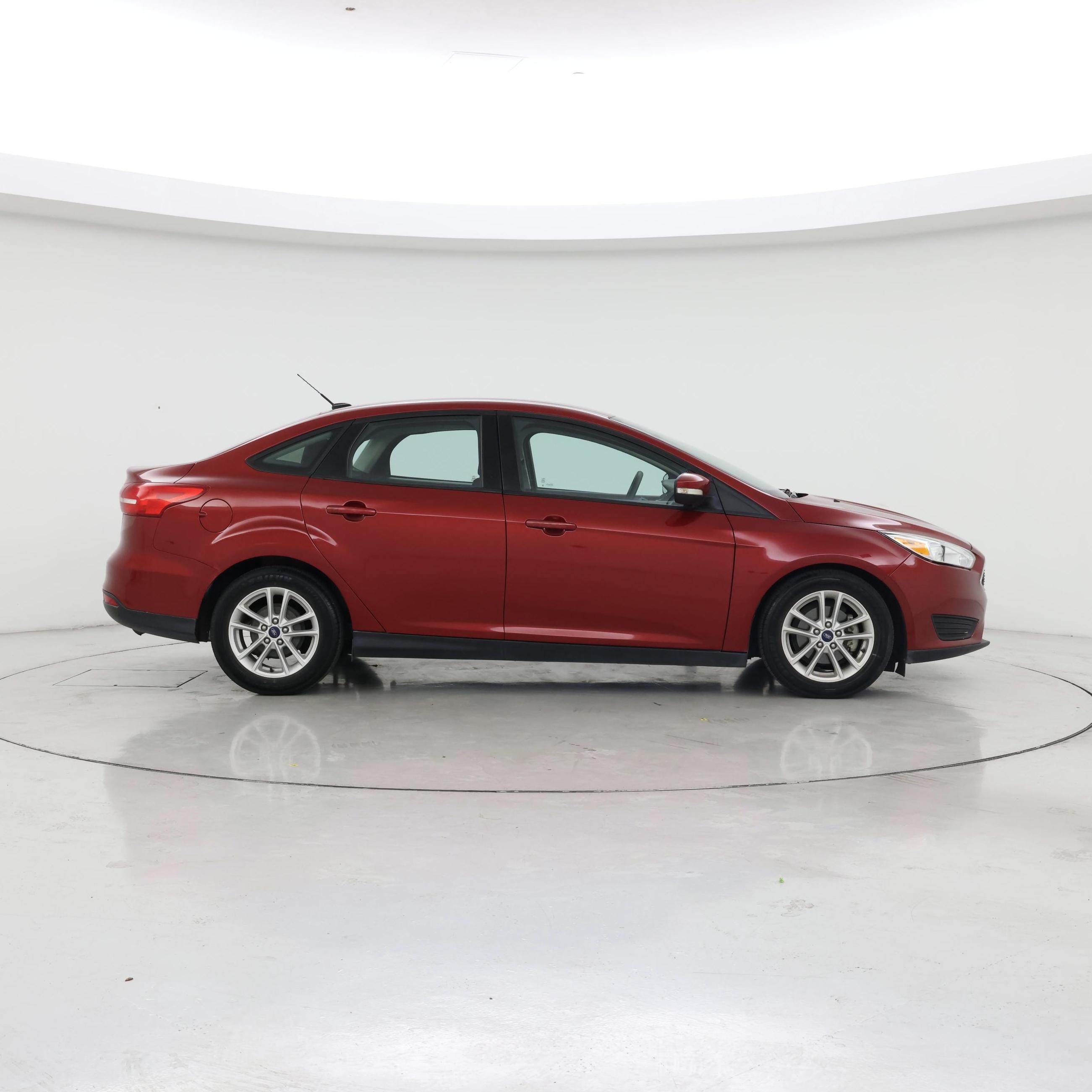 Thumbnail: 2017 Ford Focus - 7