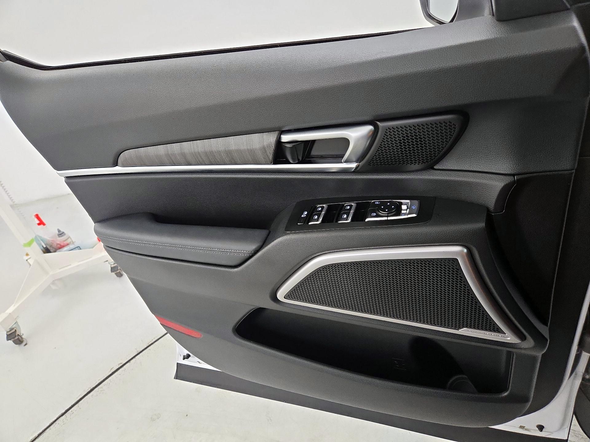 Thumbnail: 2025 Kia Telluride - 12