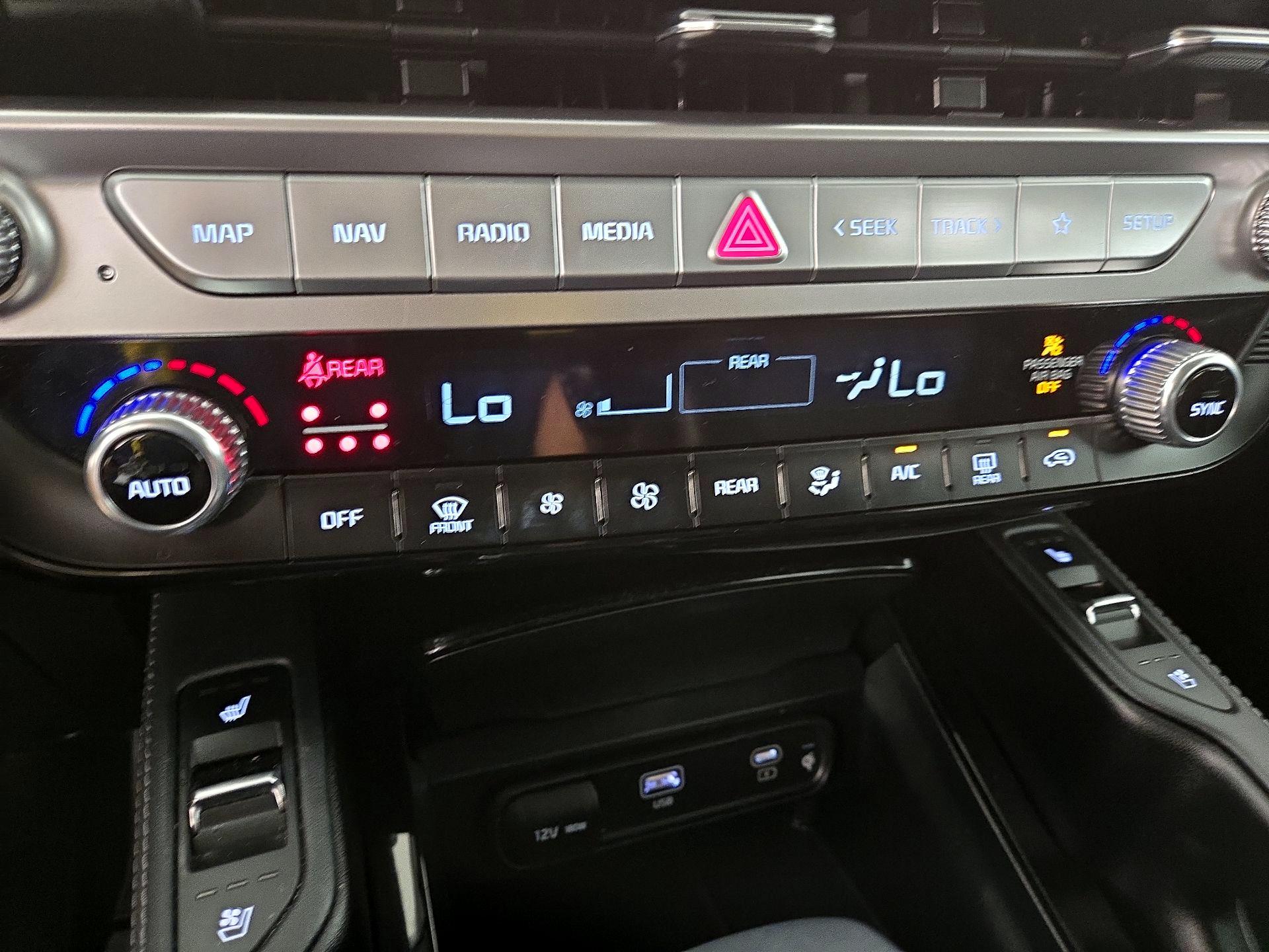 Thumbnail: 2025 Kia Telluride - 17