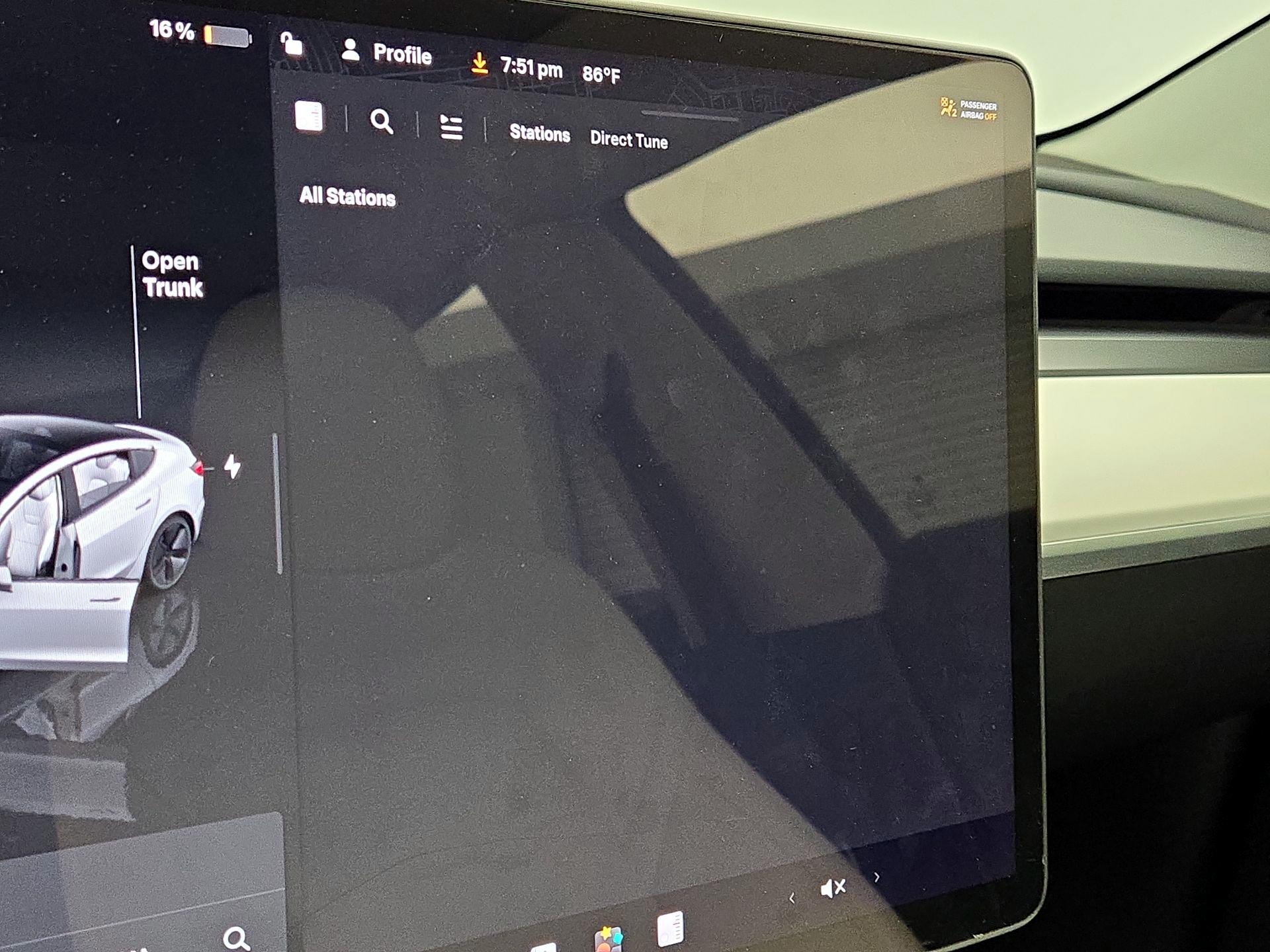 Thumbnail: 2023 Tesla Model 3 - 15
