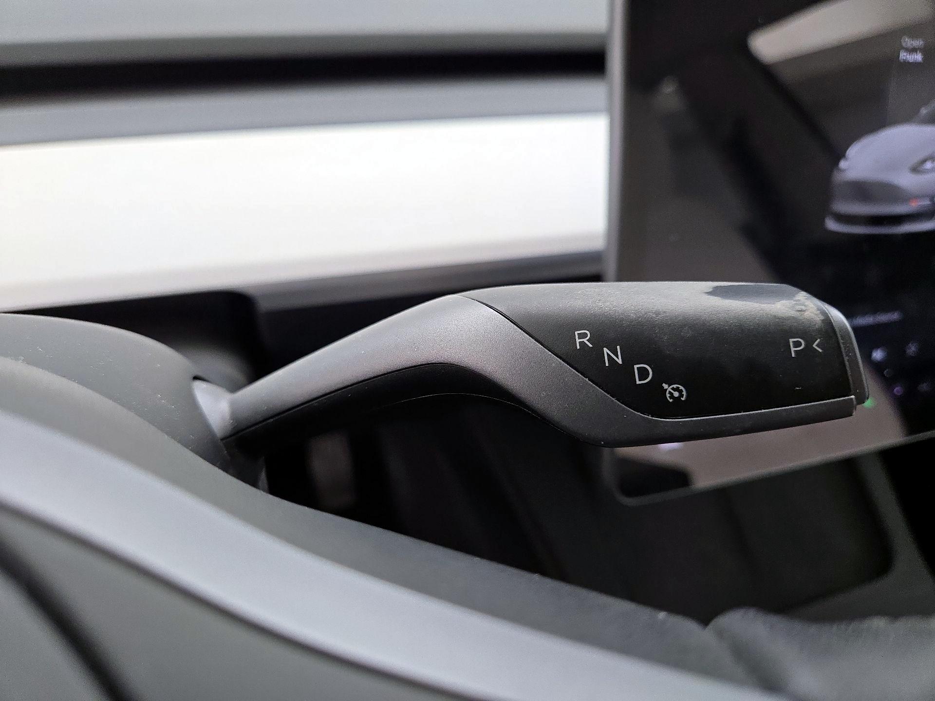 Thumbnail: 2023 Tesla Model 3 - 17