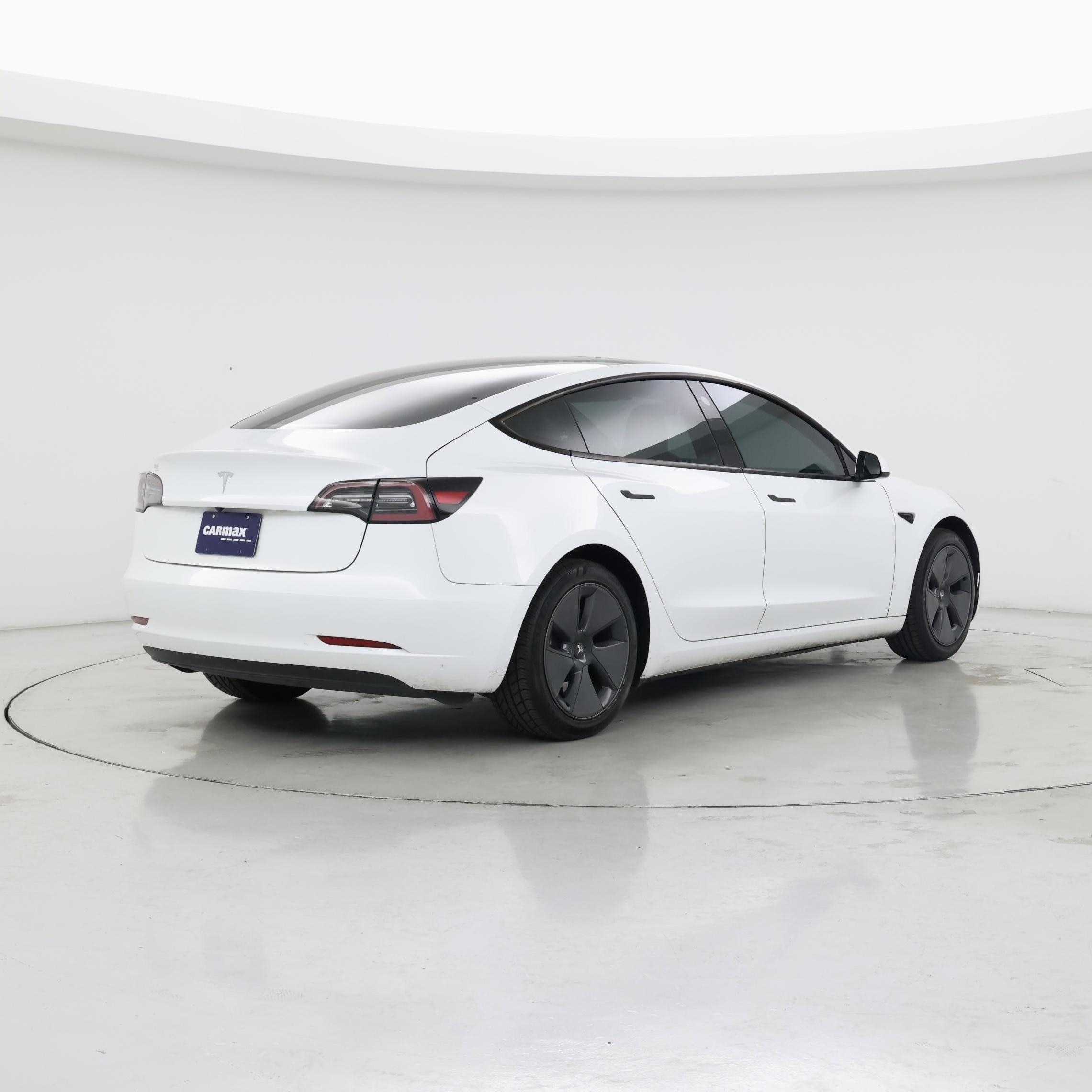 Thumbnail: 2023 Tesla Model 3 - 8