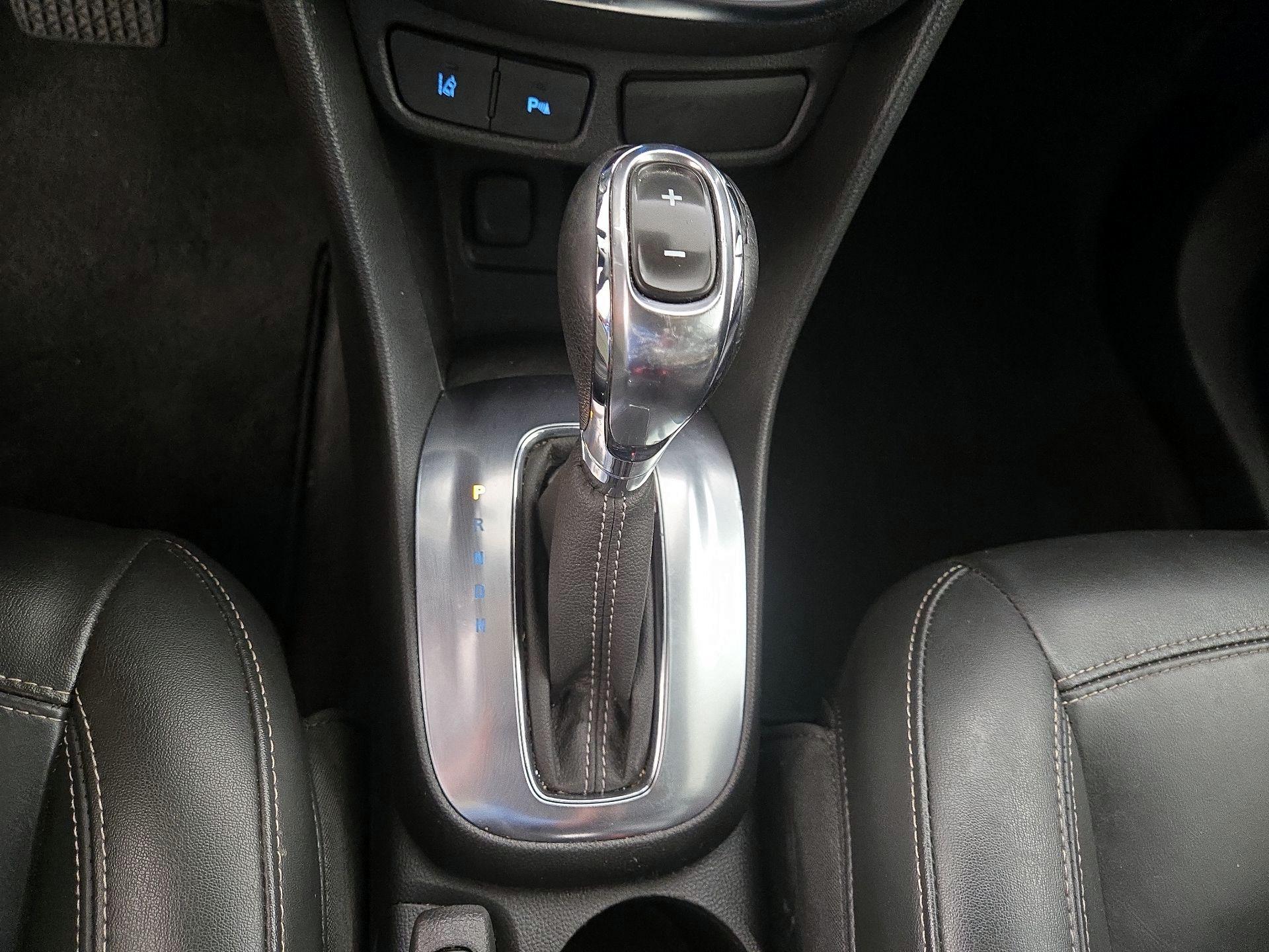 Thumbnail: 2015 Buick Encore - 18