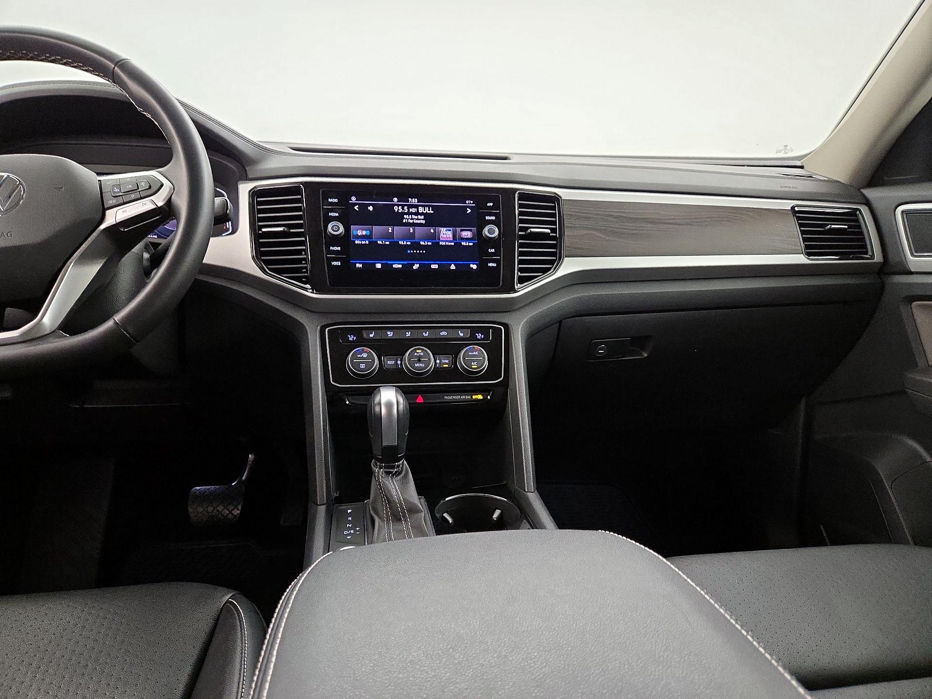 Thumbnail: 2022 Volkswagen Atlas - 9