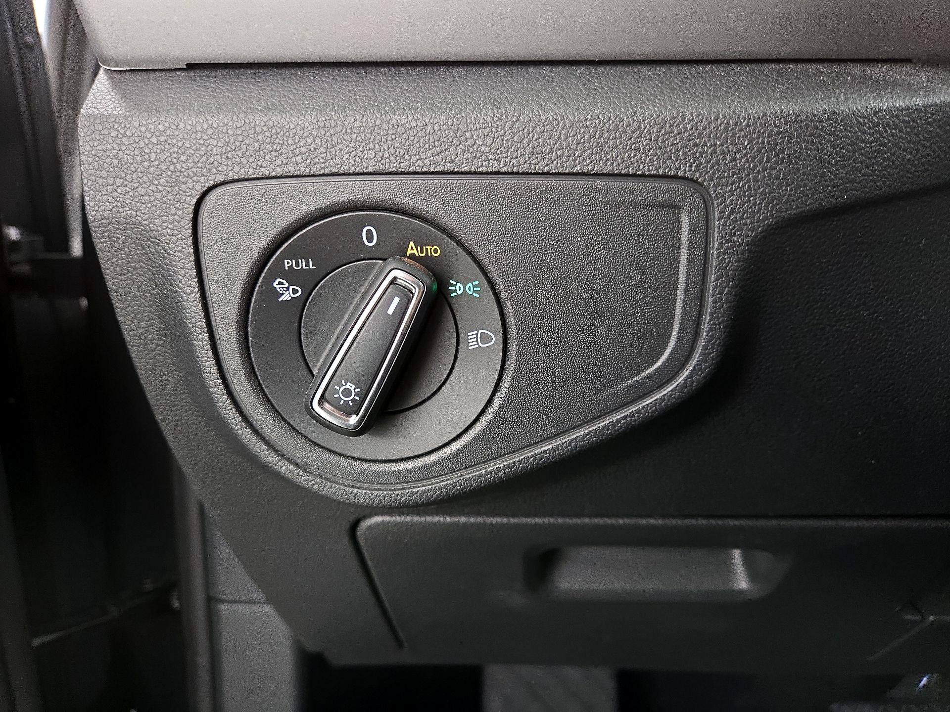 Thumbnail: 2022 Volkswagen Atlas - 13