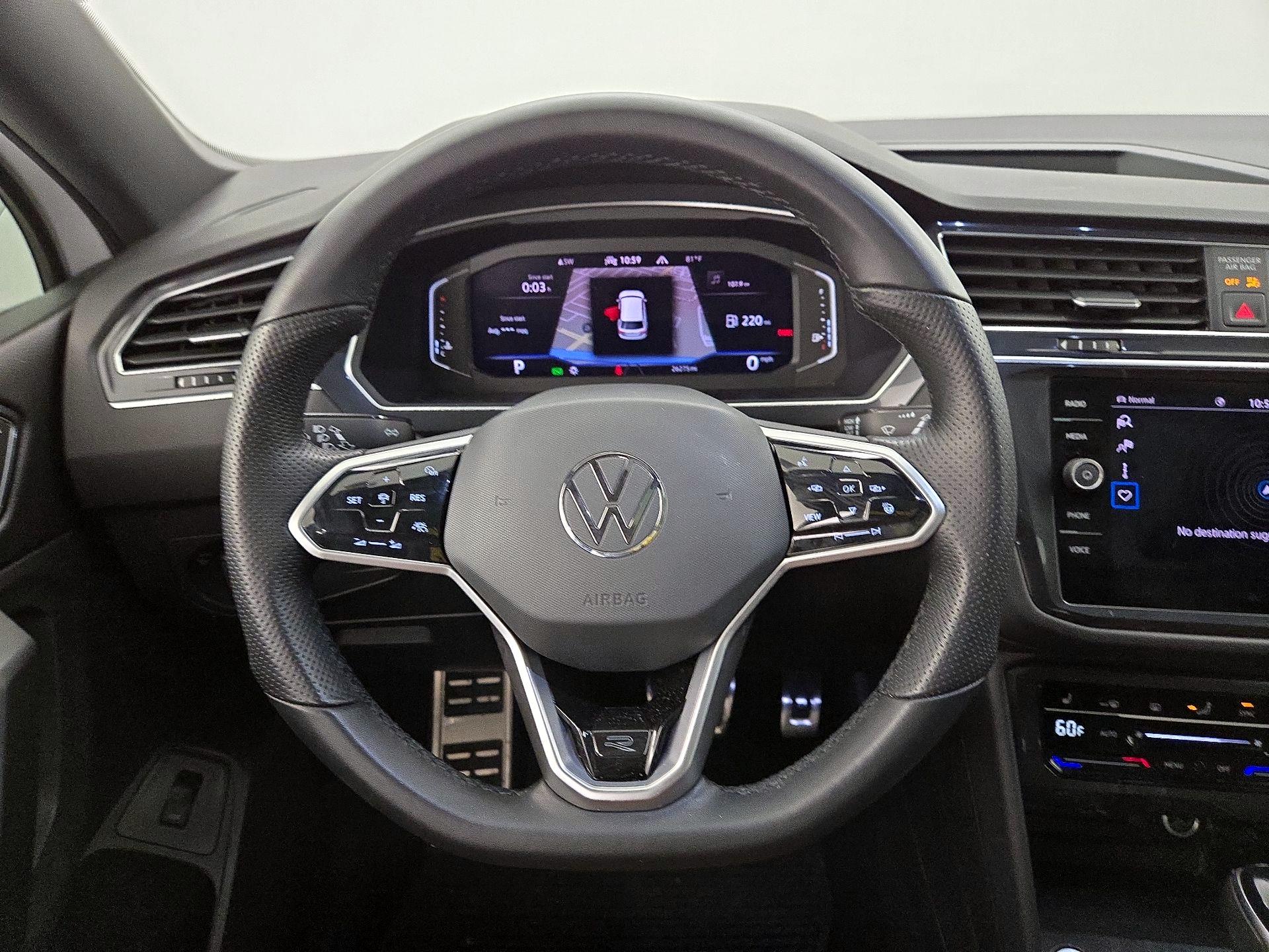 Thumbnail: 2022 Volkswagen Tiguan - 10