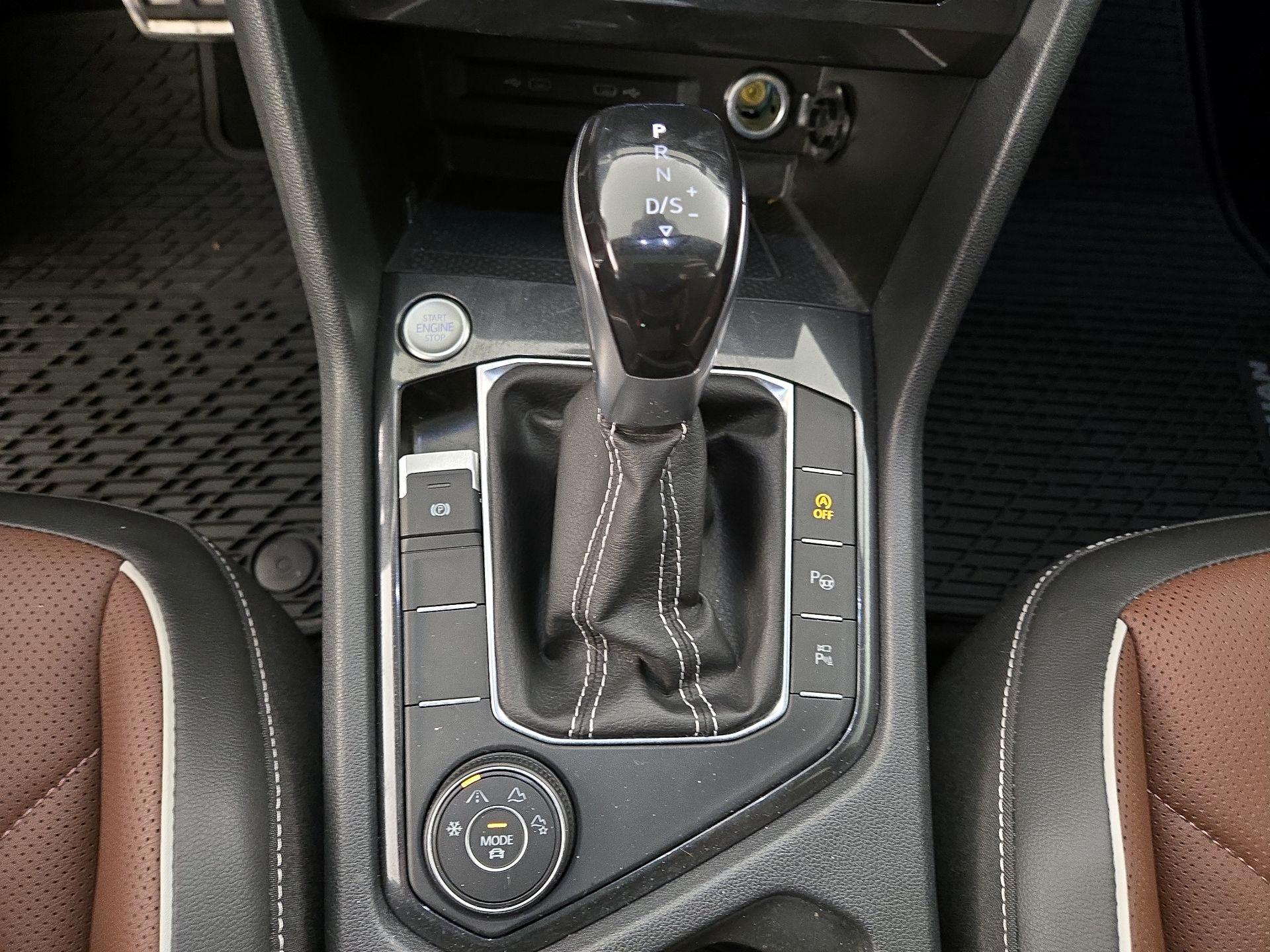 Thumbnail: 2022 Volkswagen Tiguan - 18