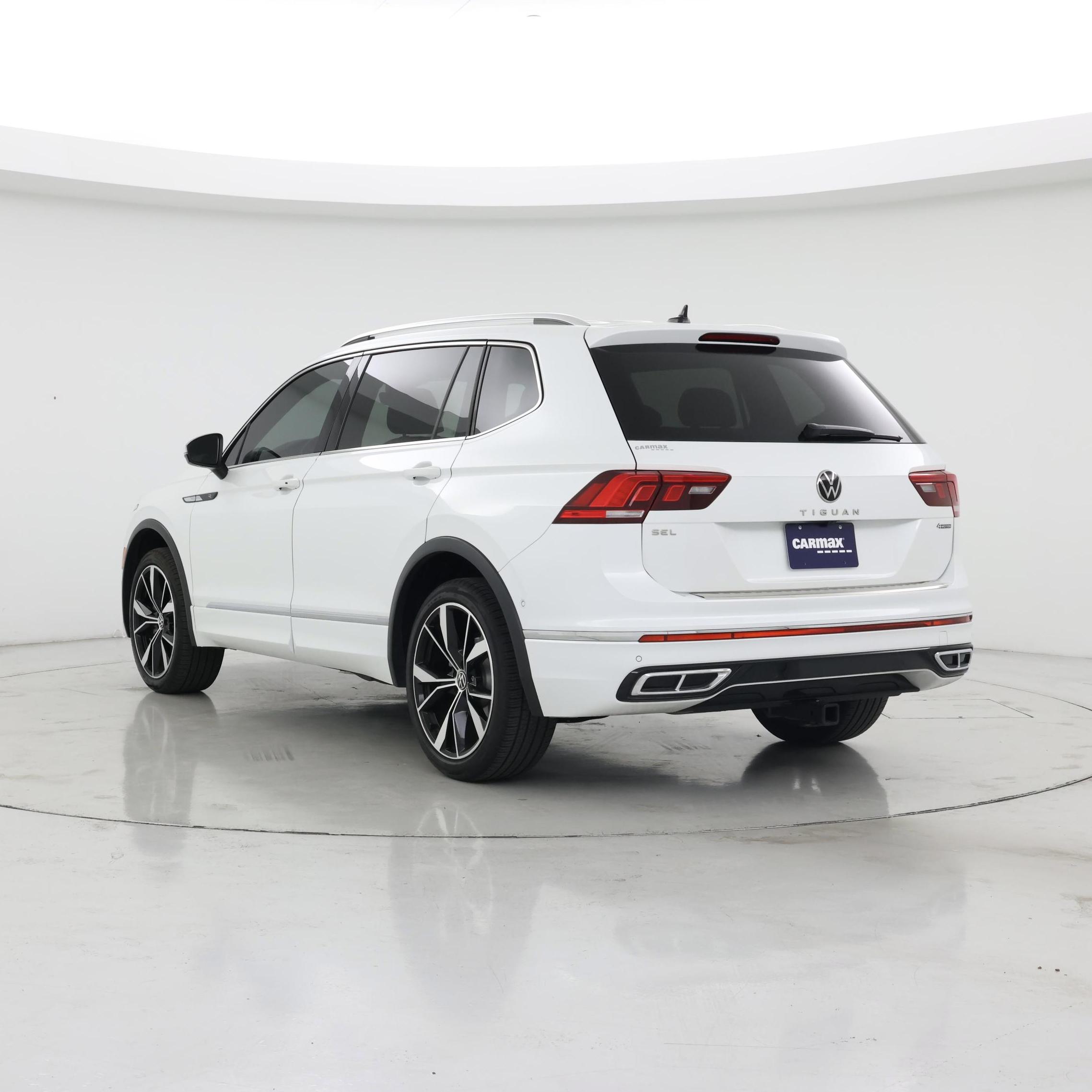 Thumbnail: 2022 Volkswagen Tiguan - 2