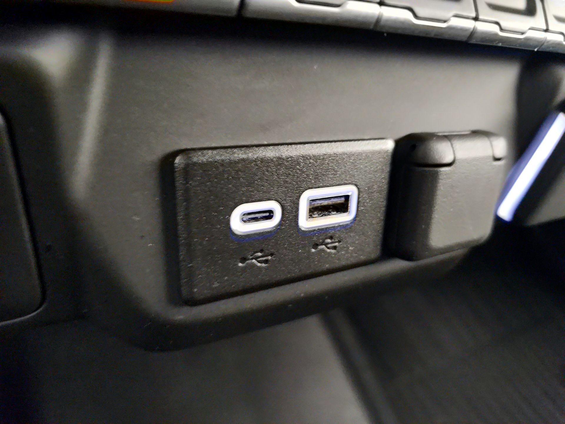 Thumbnail: 2025 Chevrolet Silverado 1500 - 18