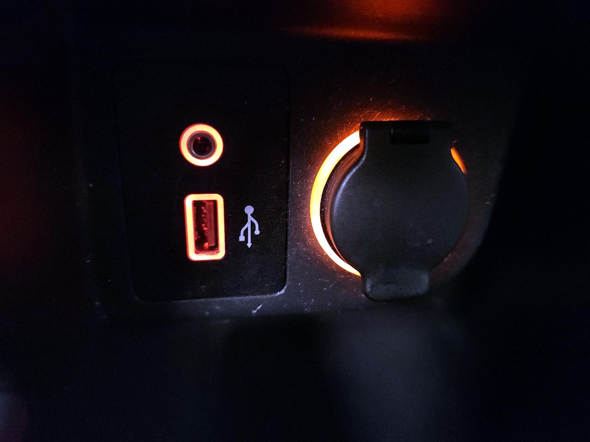 Thumbnail: 2021 Nissan Kicks - 18