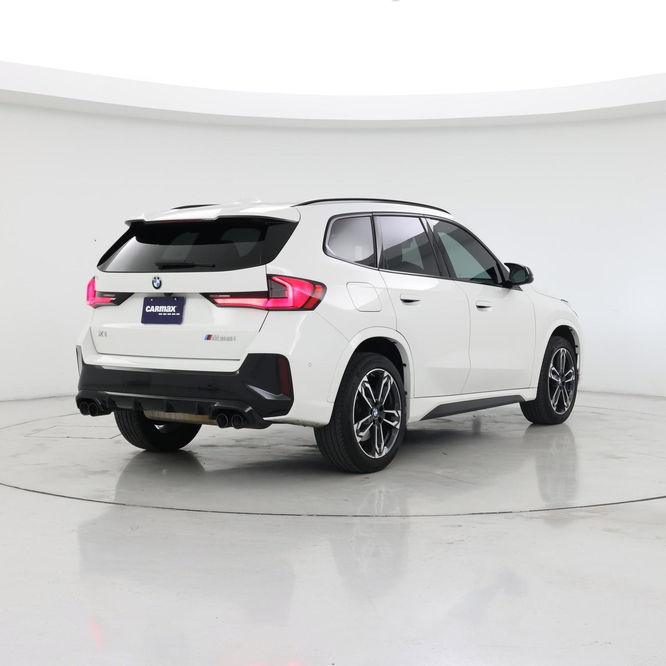 Thumbnail: 2024 BMW X1 - 8