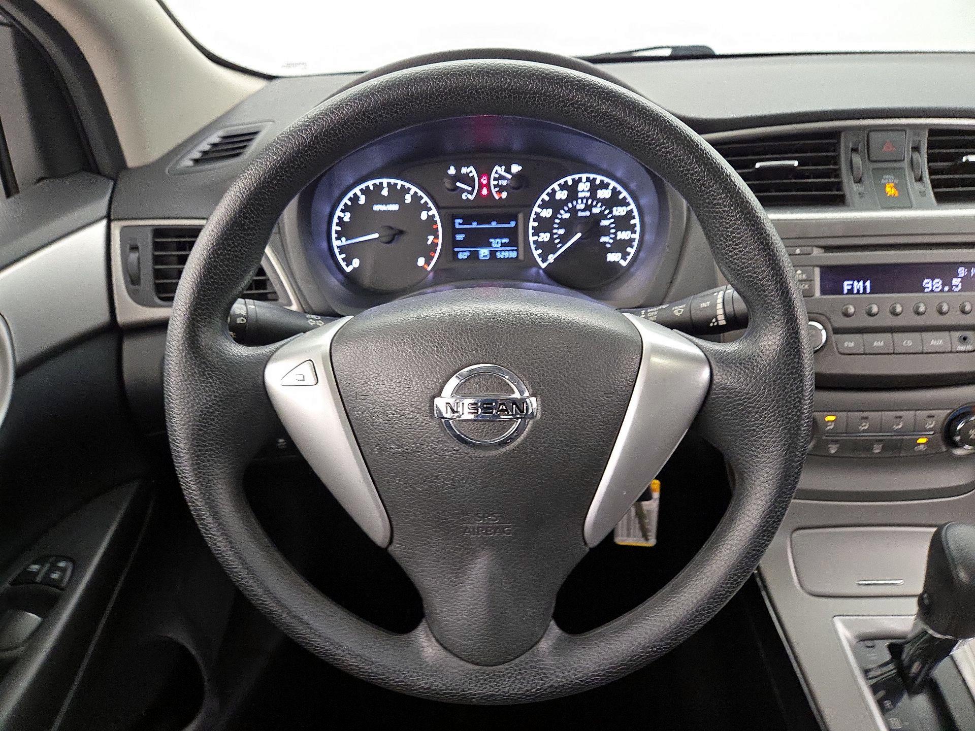 Thumbnail: 2014 Nissan Sentra - 10