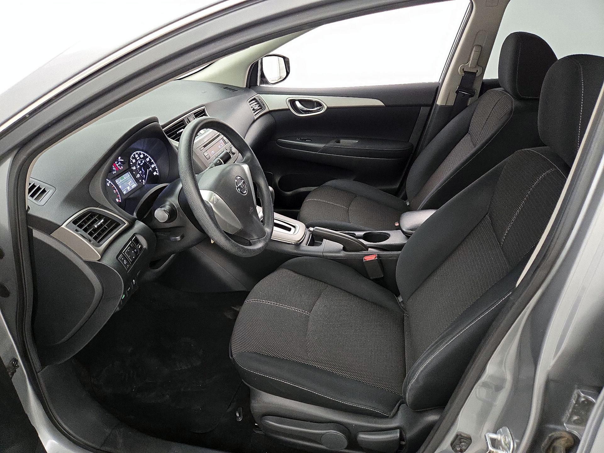 Thumbnail: 2014 Nissan Sentra - 11