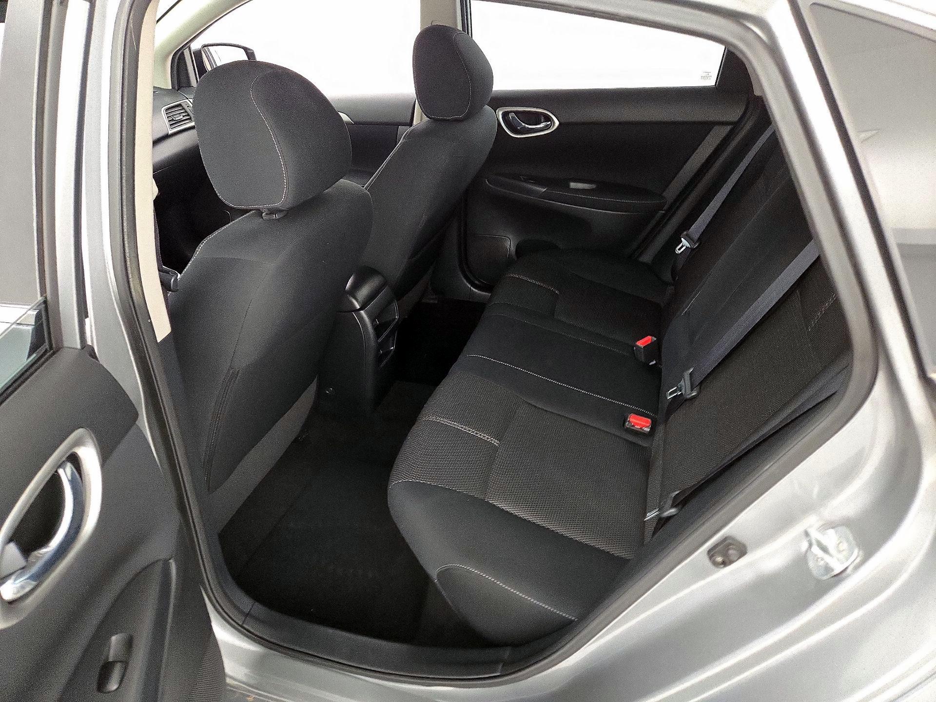 Thumbnail: 2014 Nissan Sentra - 17