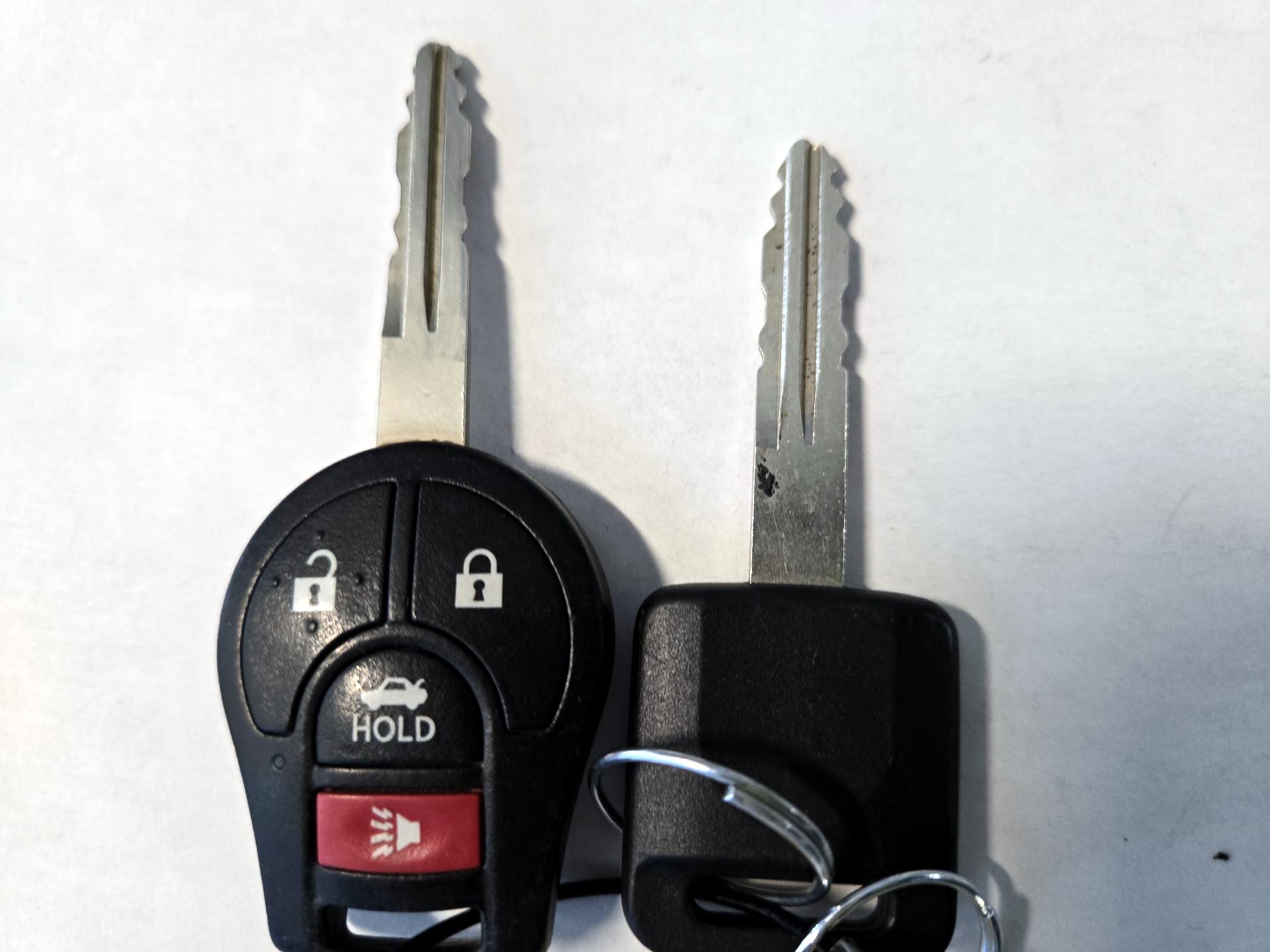 Thumbnail: 2014 Nissan Sentra - 20